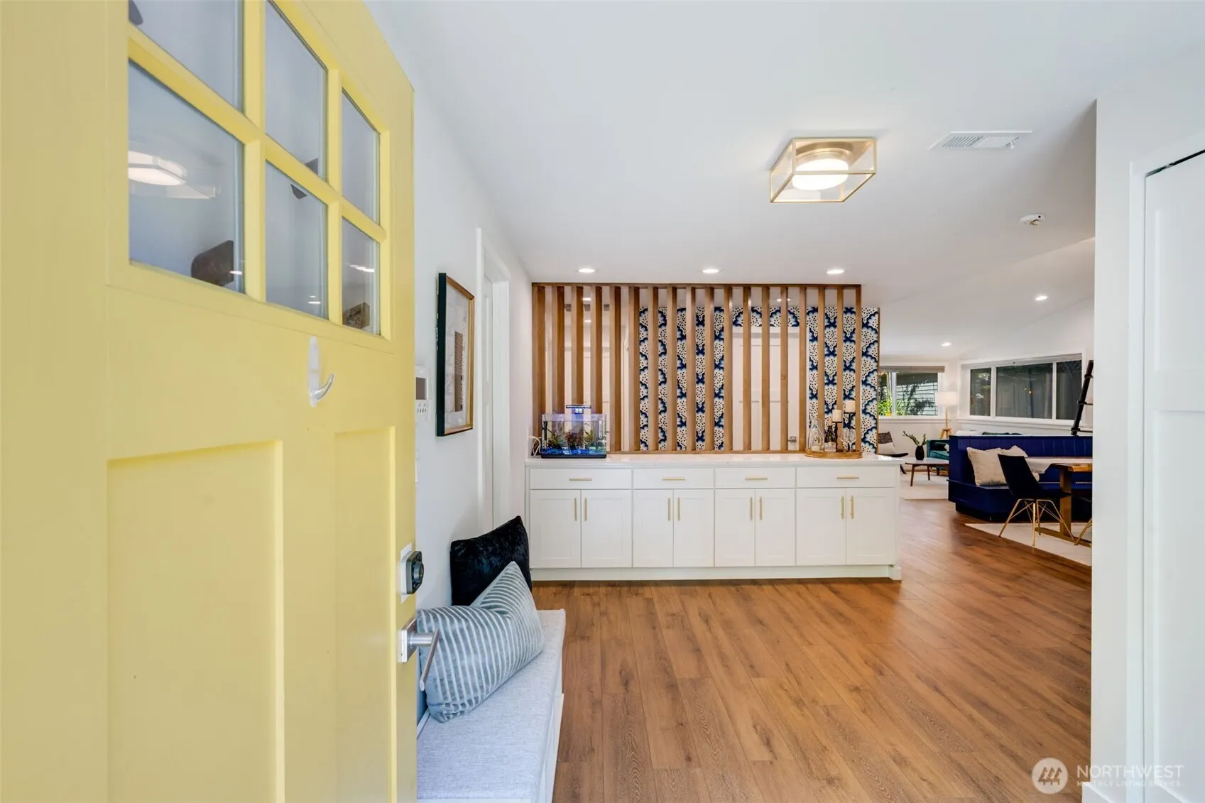 327 Martin Luther King Jr Way , Seattle, WA 98122
