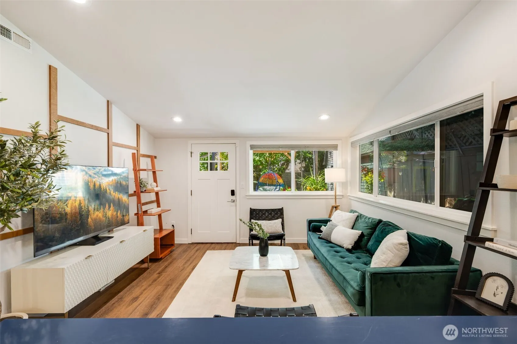 327 Martin Luther King Jr Way , Seattle, WA 98122