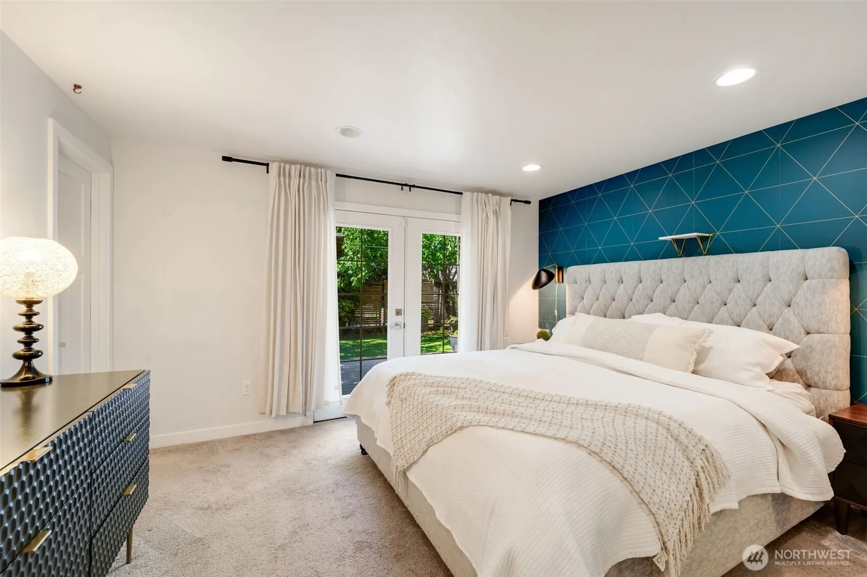 327 Martin Luther King Jr Way , Seattle, WA 98122