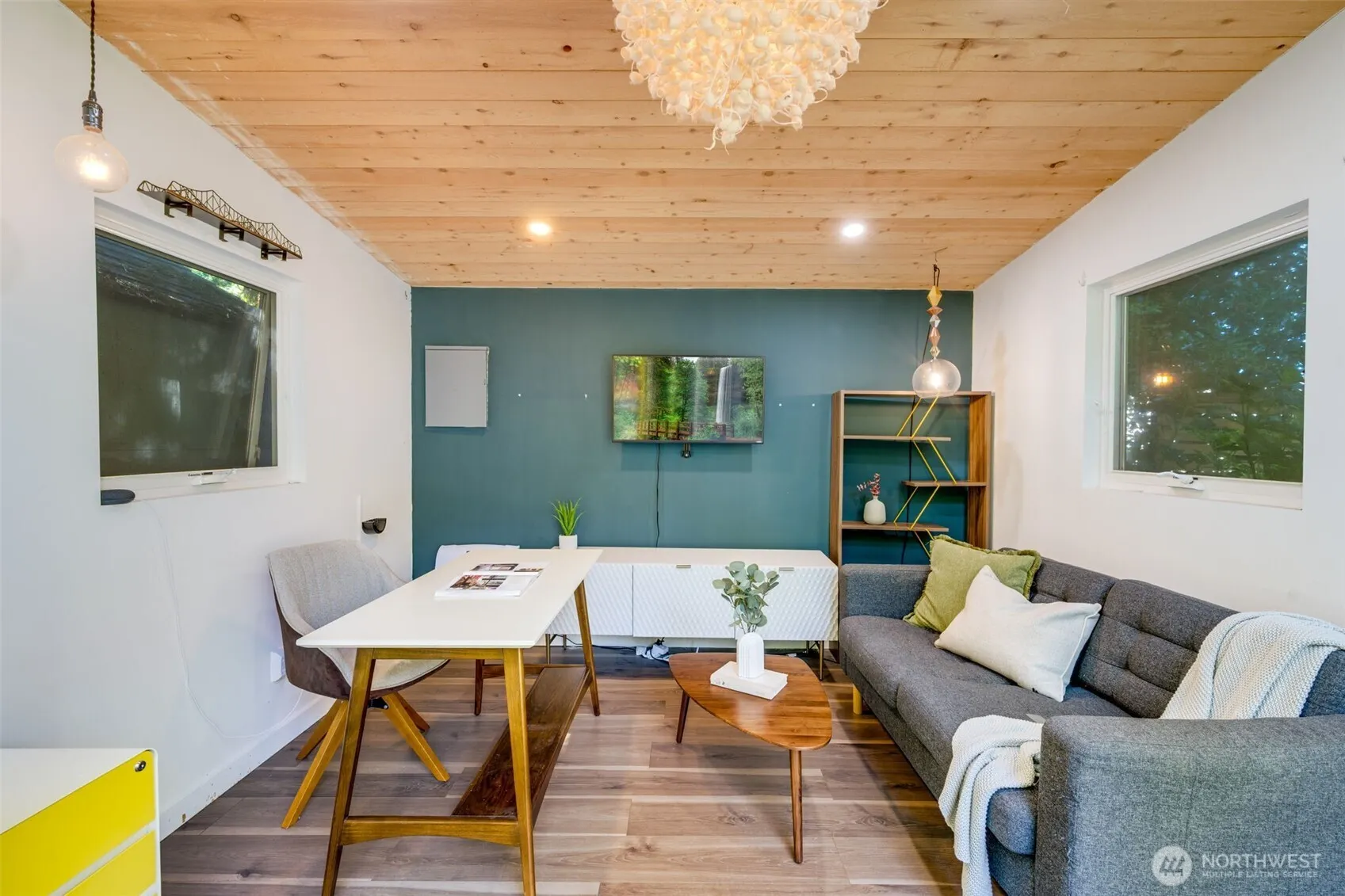327 Martin Luther King Jr Way , Seattle, WA 98122