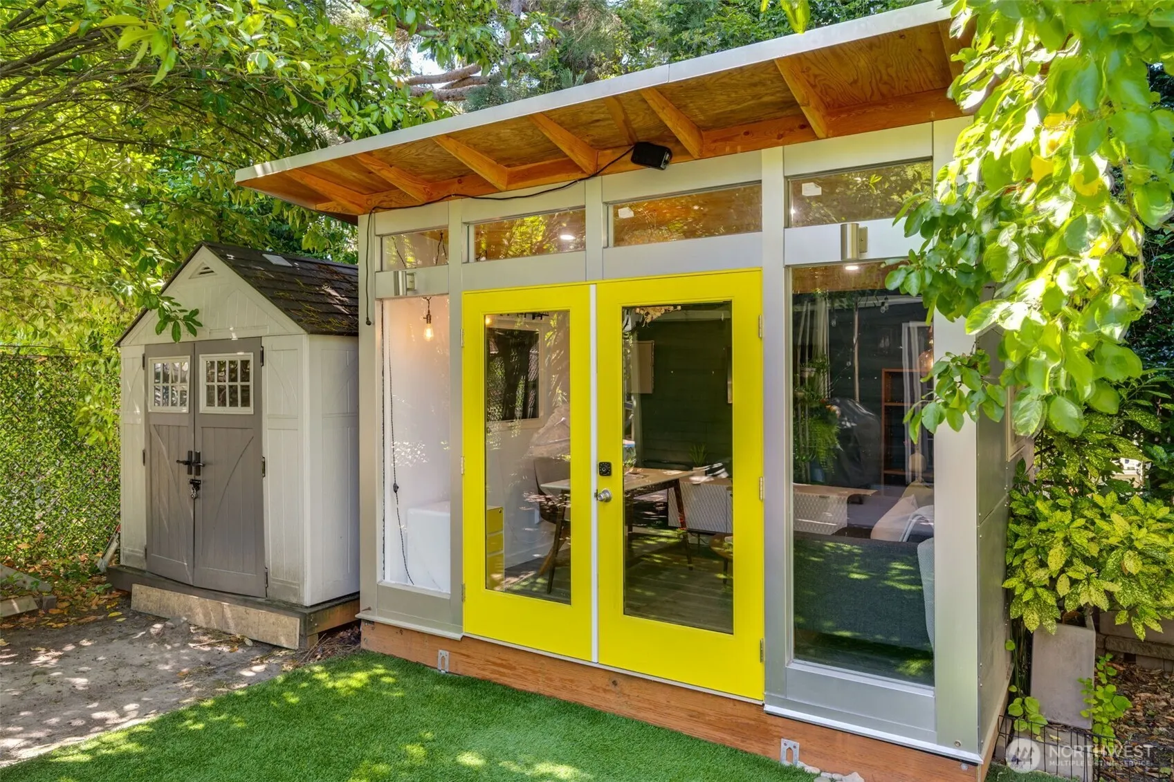 327 Martin Luther King Jr Way , Seattle, WA 98122