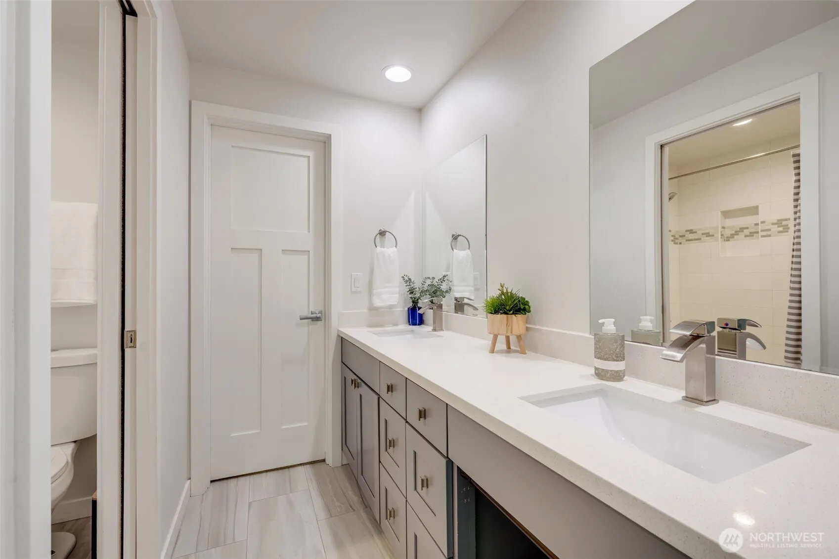 327 Martin Luther King Jr Way , Seattle, WA 98122