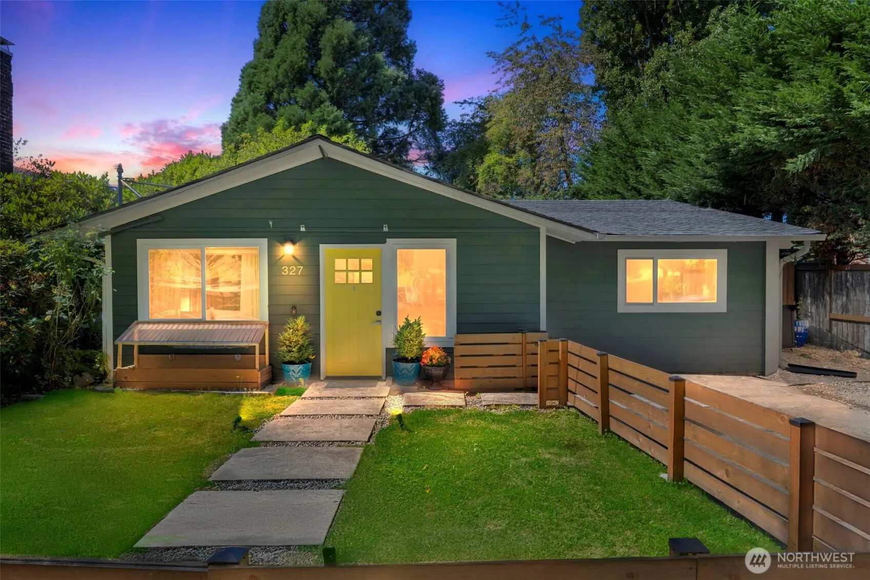 327 Martin Luther King Jr Way , Seattle, WA 98122