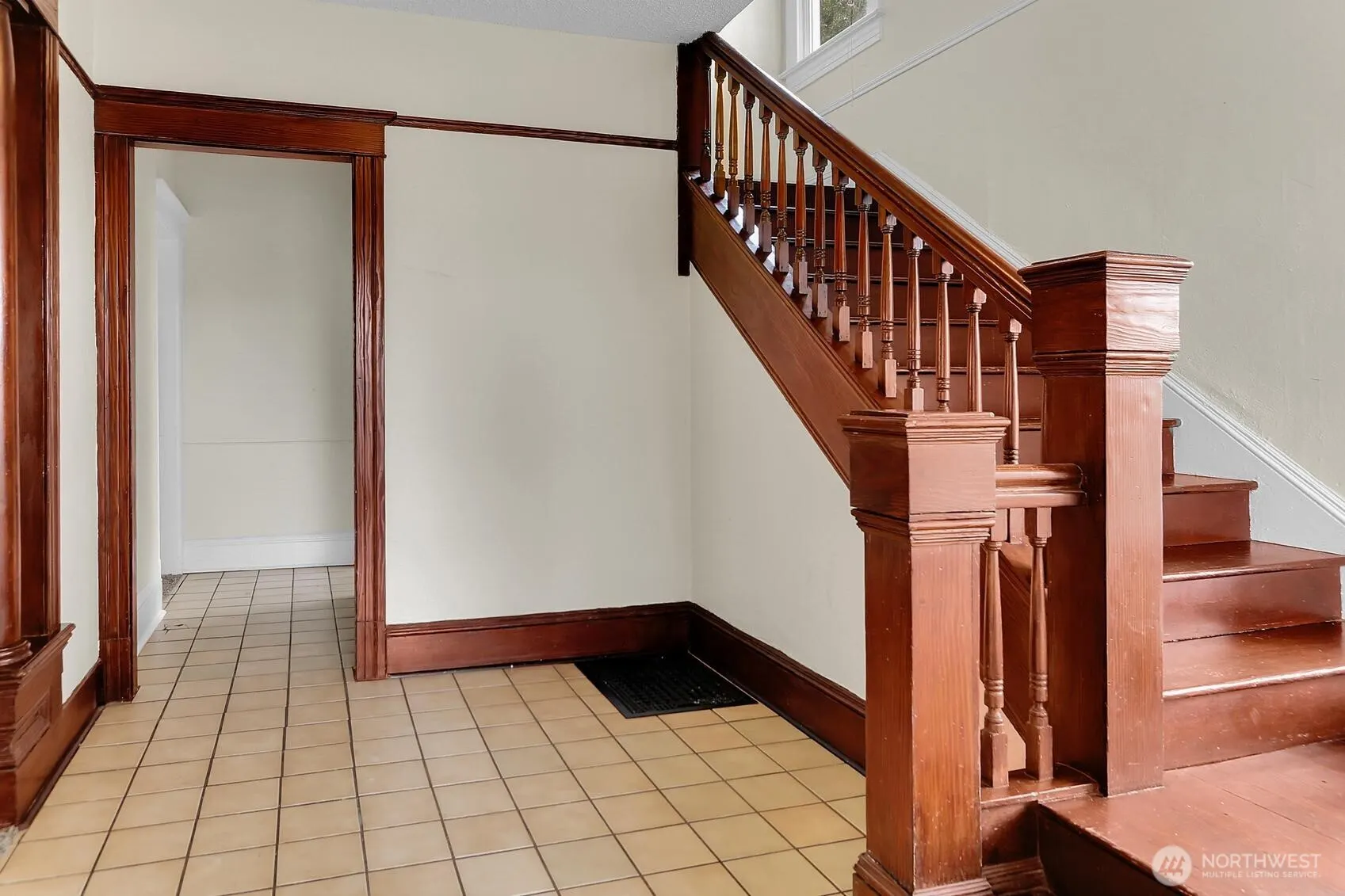 1814 E Cherry Street , Seattle, WA 98122-4712