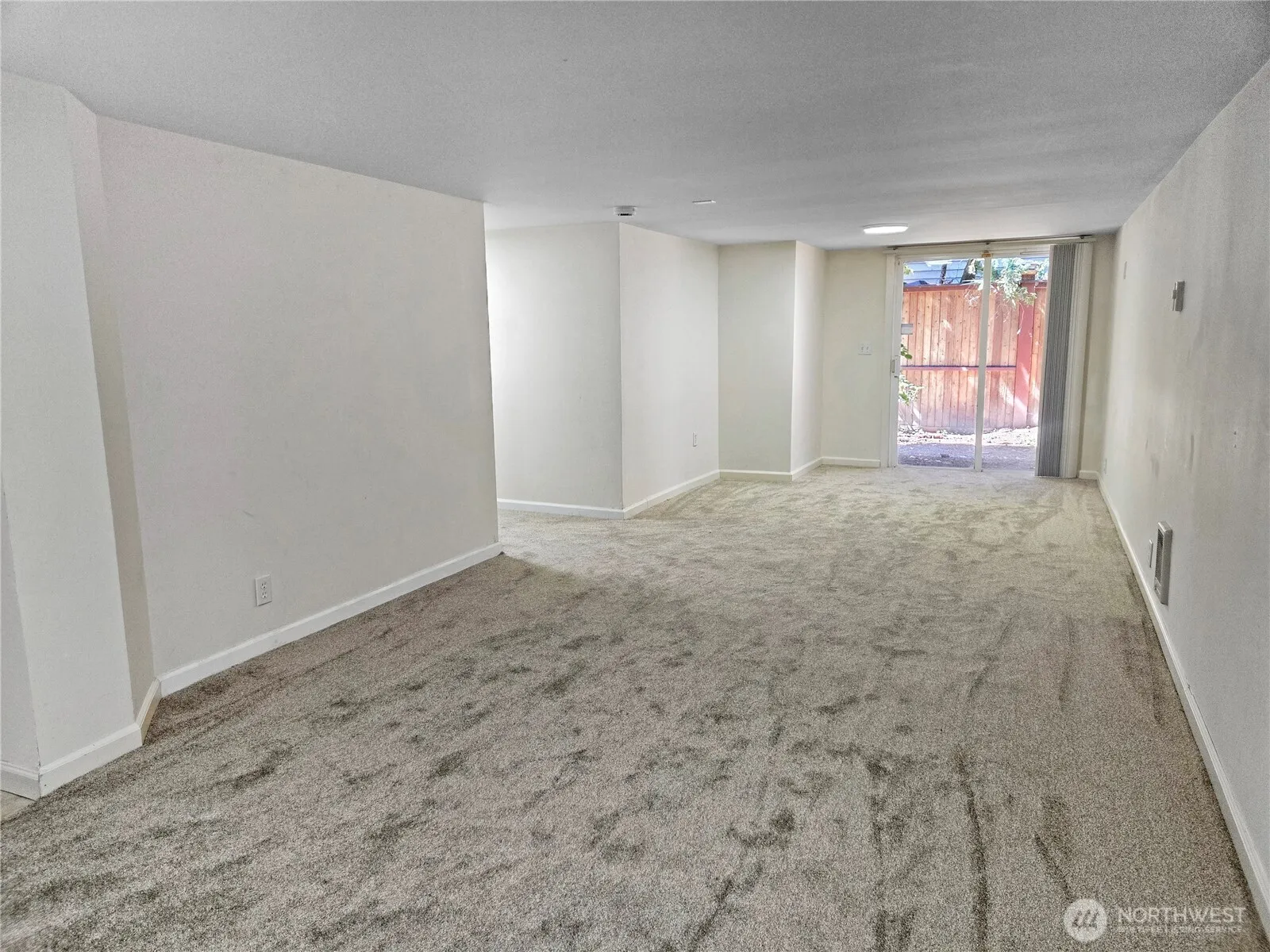 10253 NE 64th Street , Kirkland, WA 98033