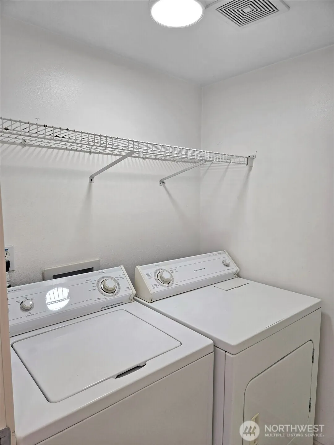 10253 NE 64th Street , Kirkland, WA 98033