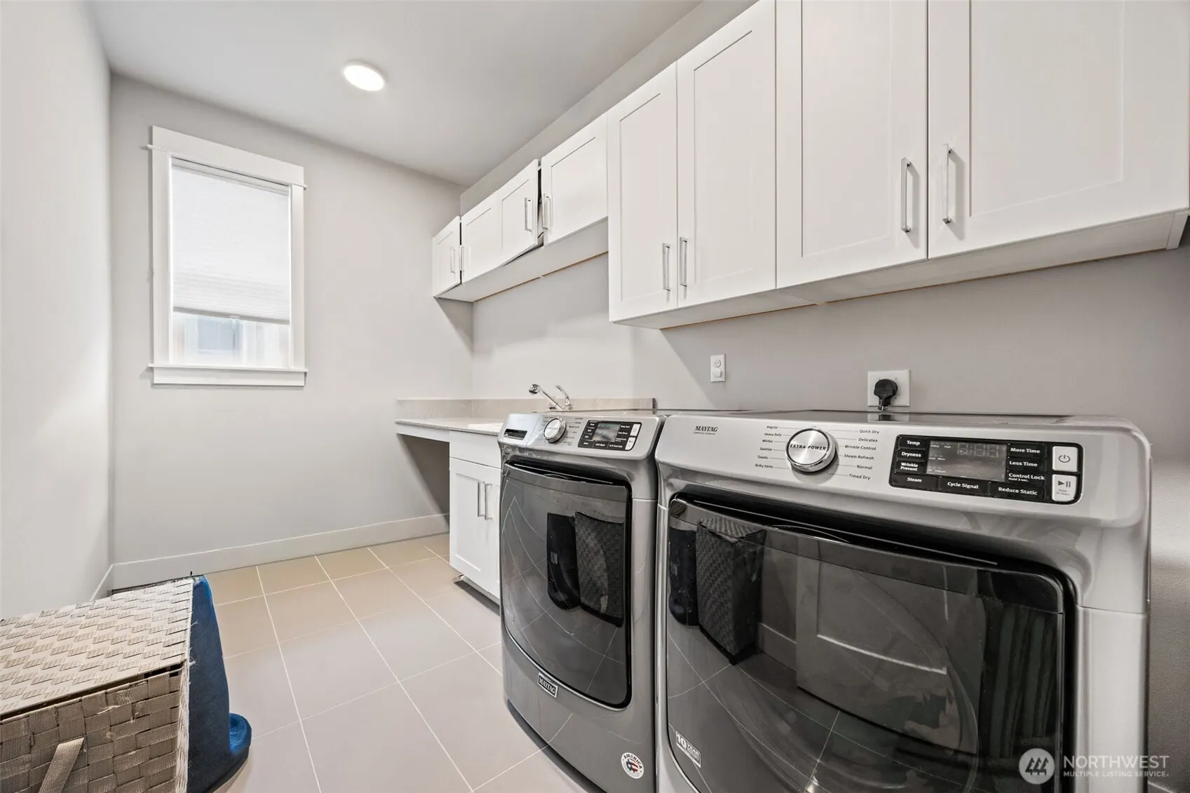 21832 SE 5th Place , Sammamish, WA 98074
