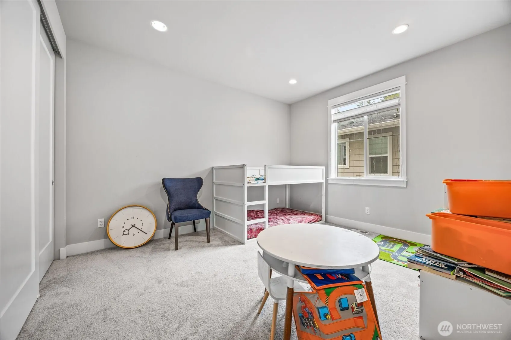 21832 SE 5th Place , Sammamish, WA 98074