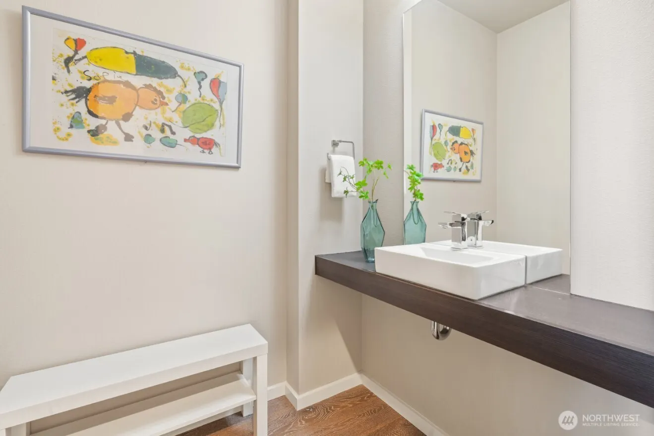 16425 SE 46th Court , Bellevue, WA 98006