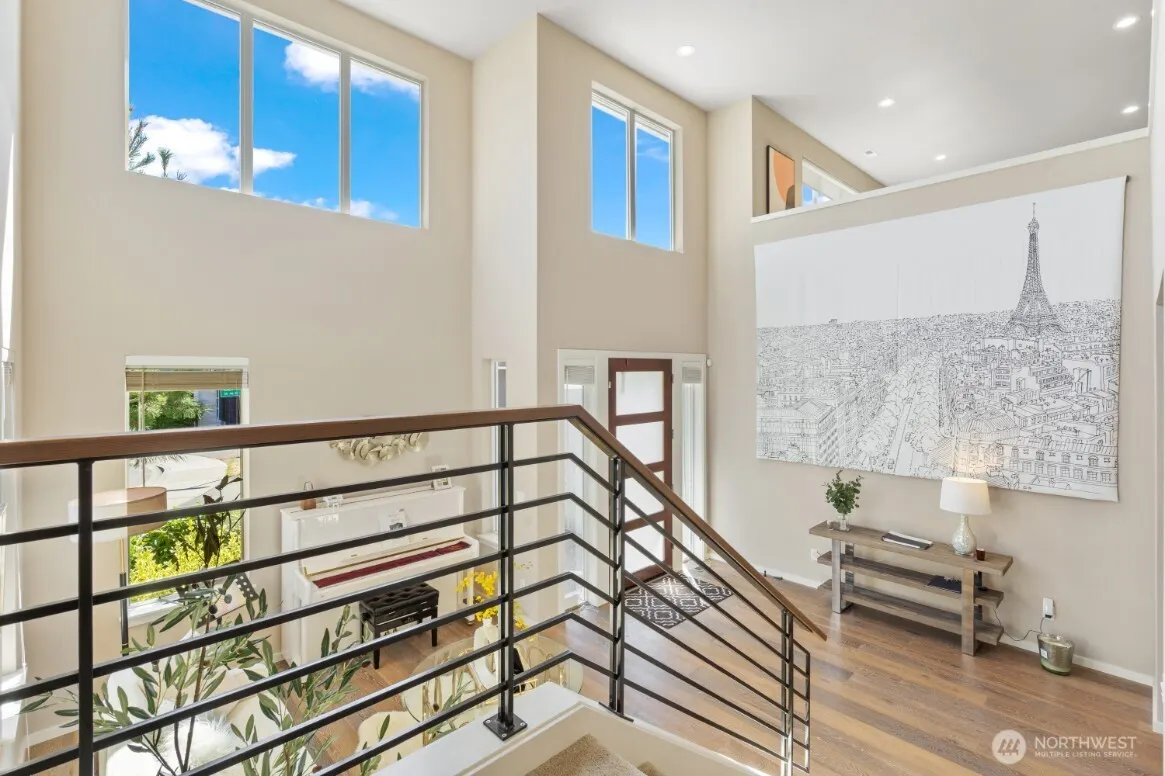 16425 SE 46th Court , Bellevue, WA 98006