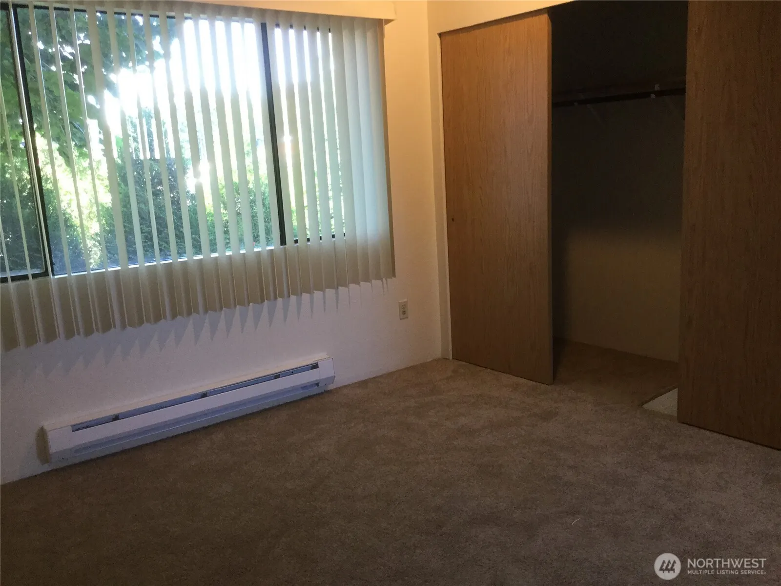 10145 NE 137th Place #7, Kirkland, WA 98034