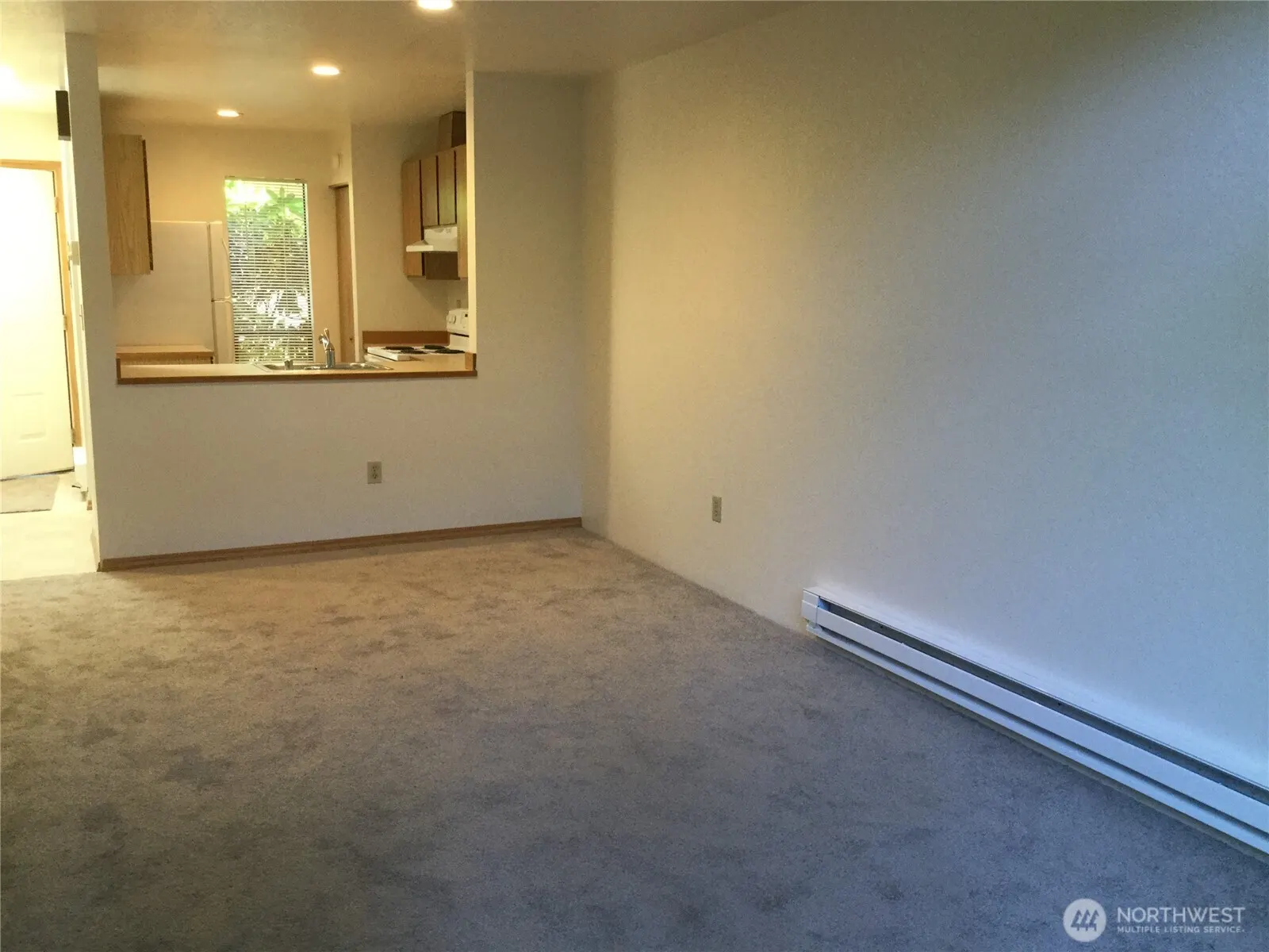 10145 NE 137th Place #7, Kirkland, WA 98034
