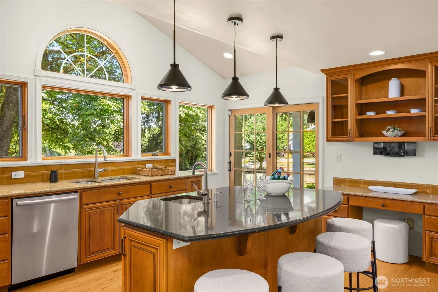 11216 E Riverside Drive , Bothell, WA 98011