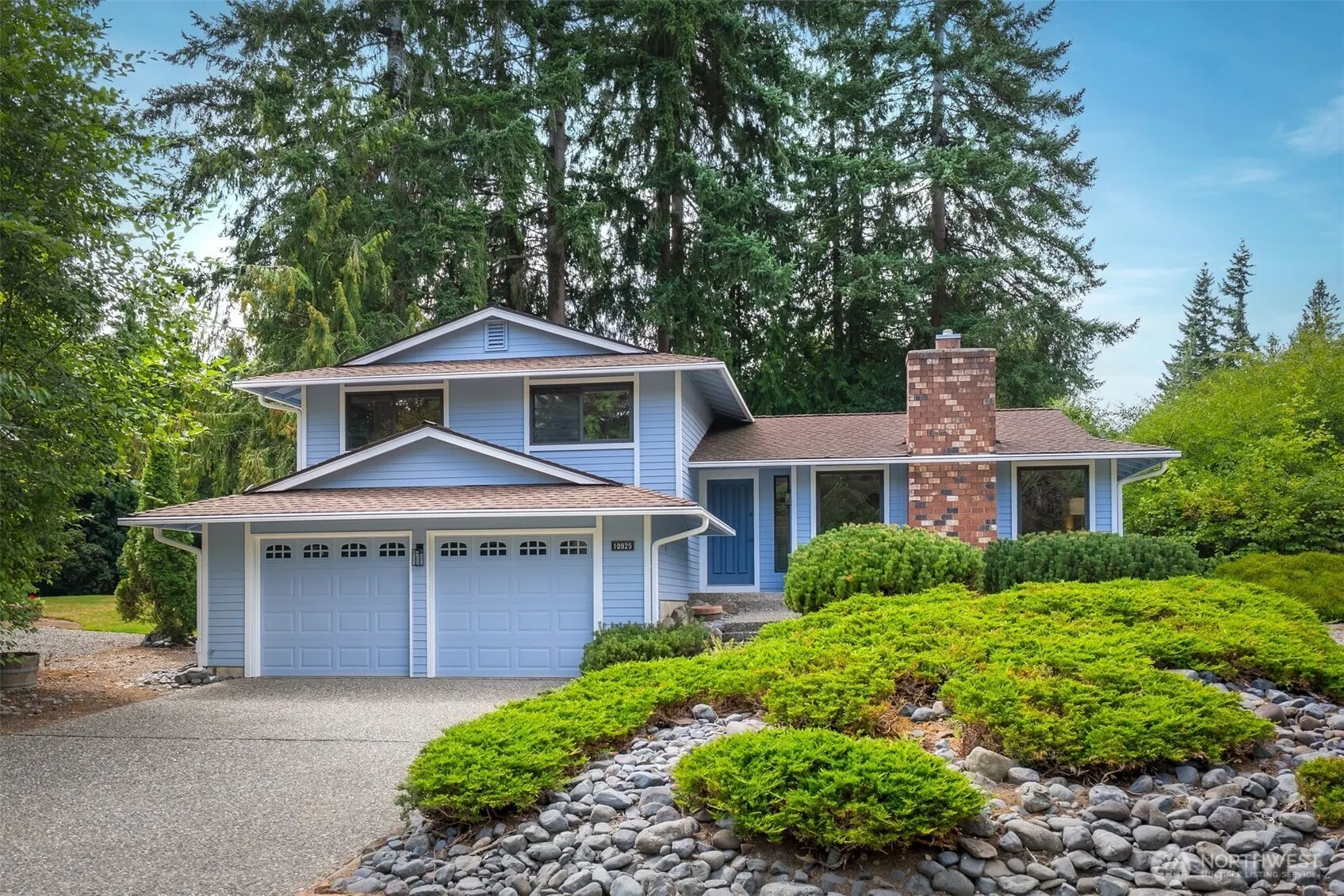 10925 165th Place NE, Redmond, WA 98052