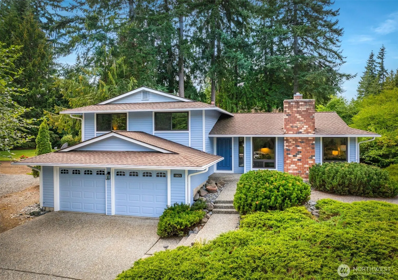10925 165th Place NE, Redmond, WA 98052
