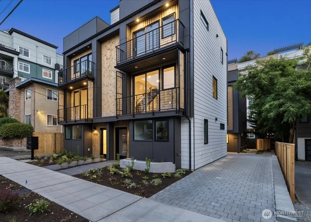 2419 NW 57th Street #B, Seattle, WA 98107