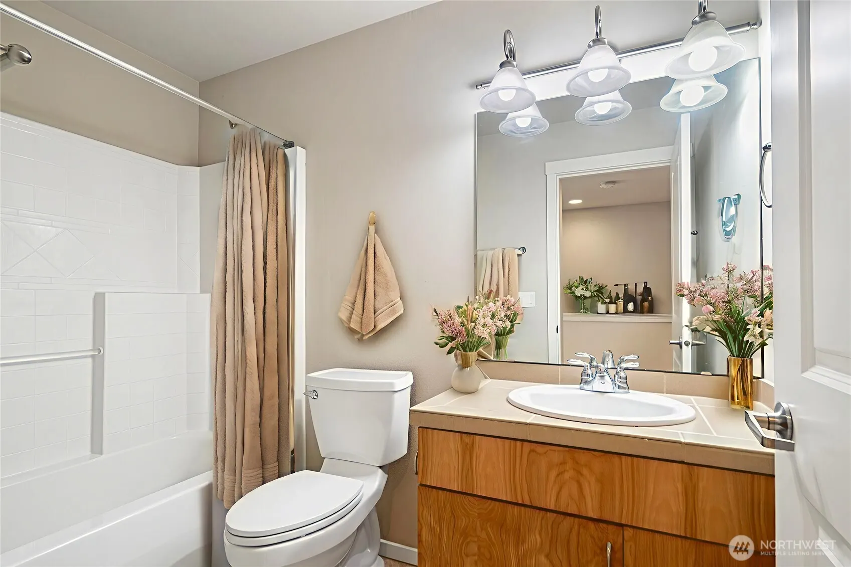 69 Cougar Ridge Road NW #2104, Issaquah, WA 98027