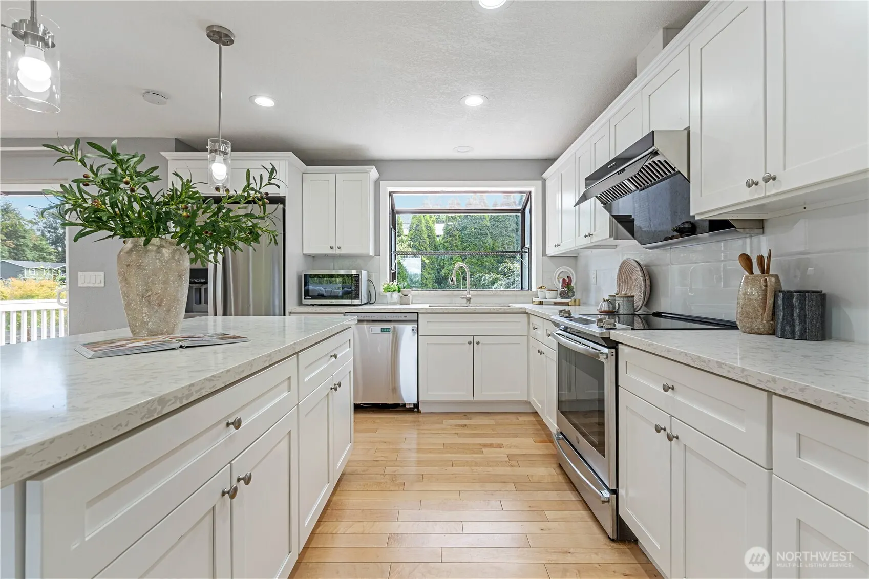 12619 NE 134th PL , Kirkland, WA 98034