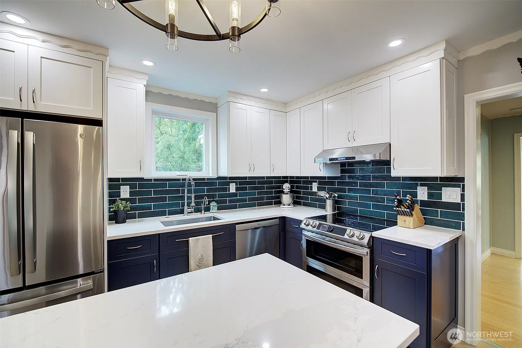 112 NW 83rd Street , Seattle, WA 98117