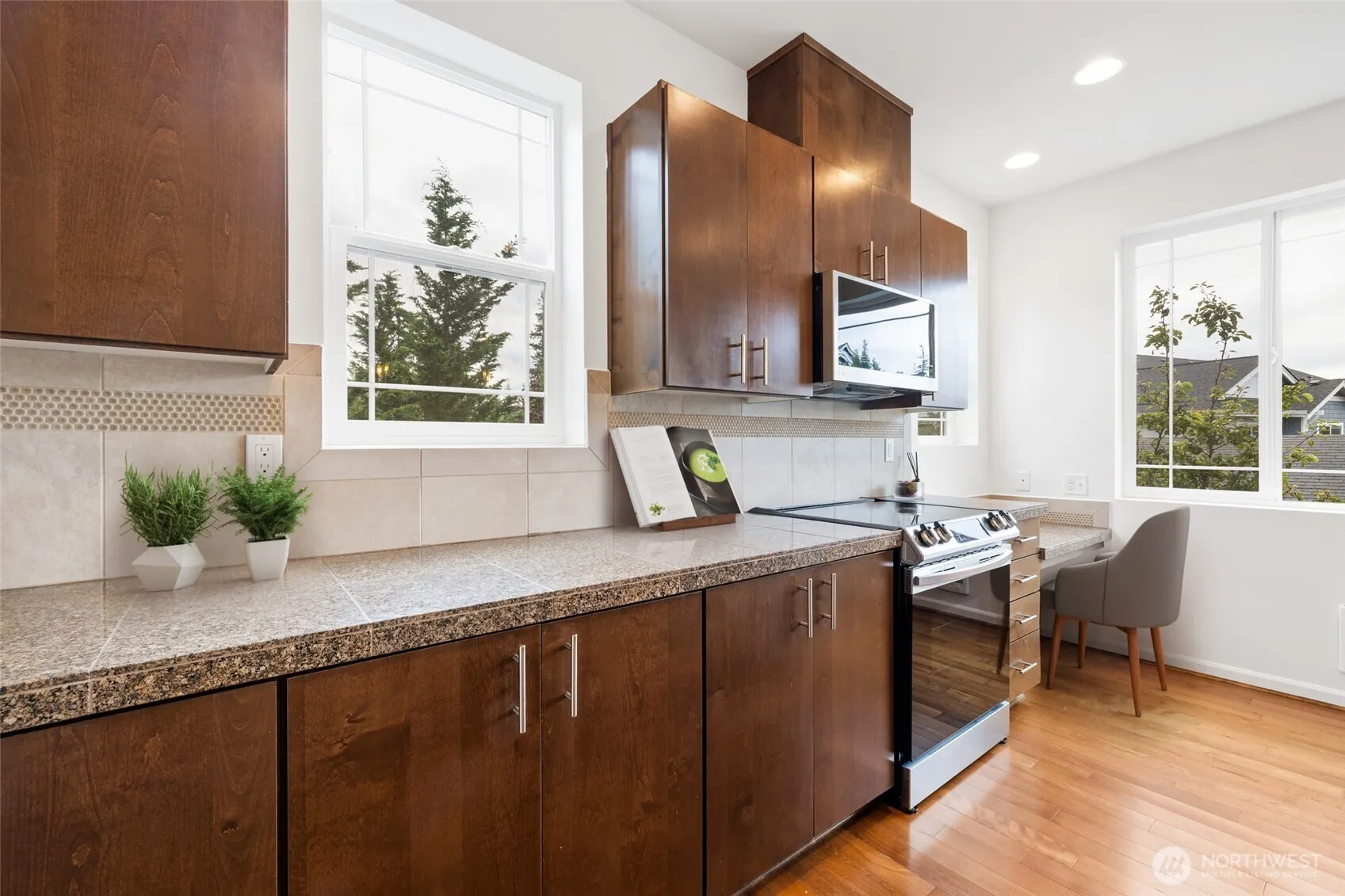 15720 Manor Way #E5, Lynnwood, WA 98087