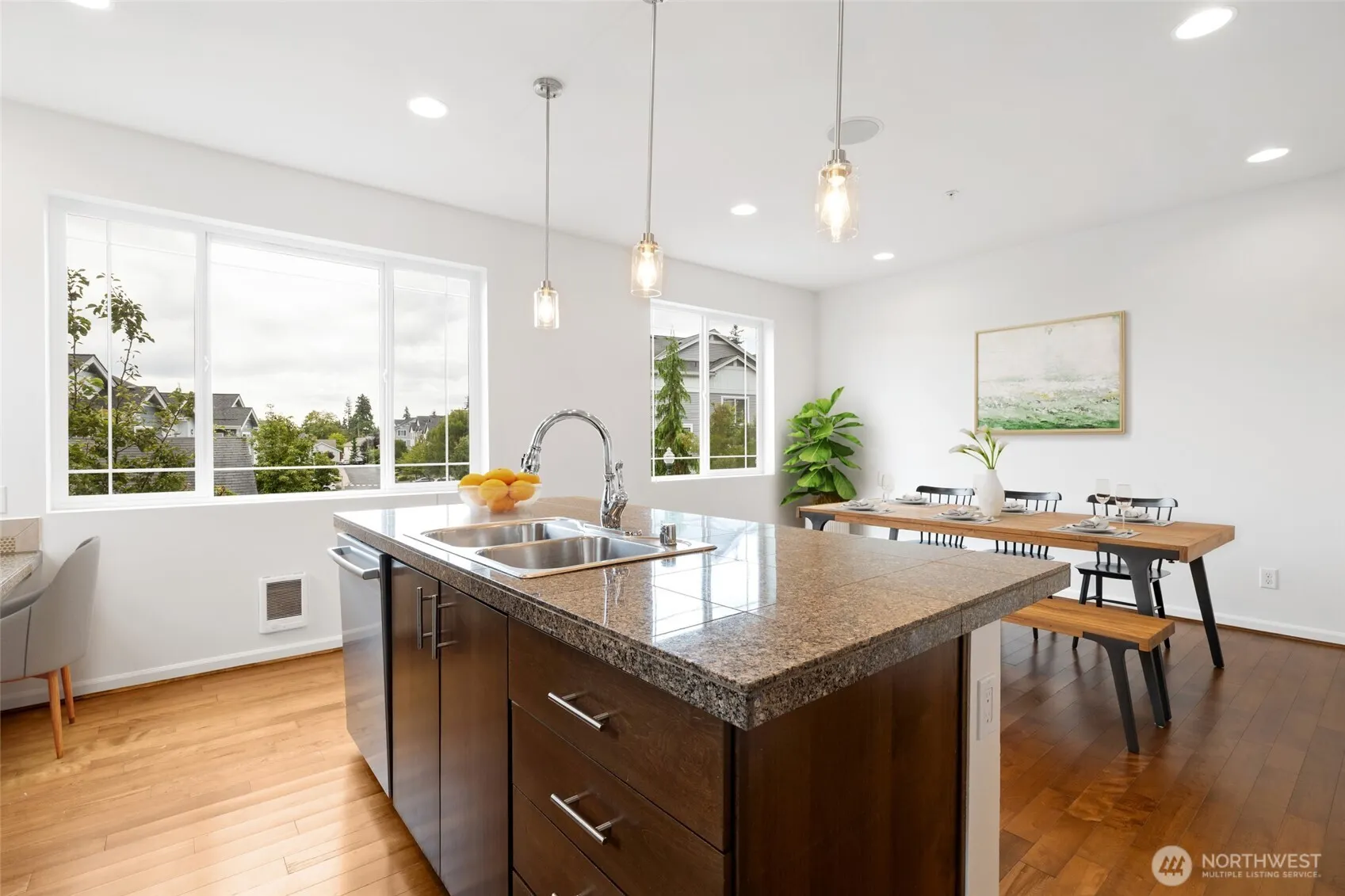 15720 Manor Way #E5, Lynnwood, WA 98087