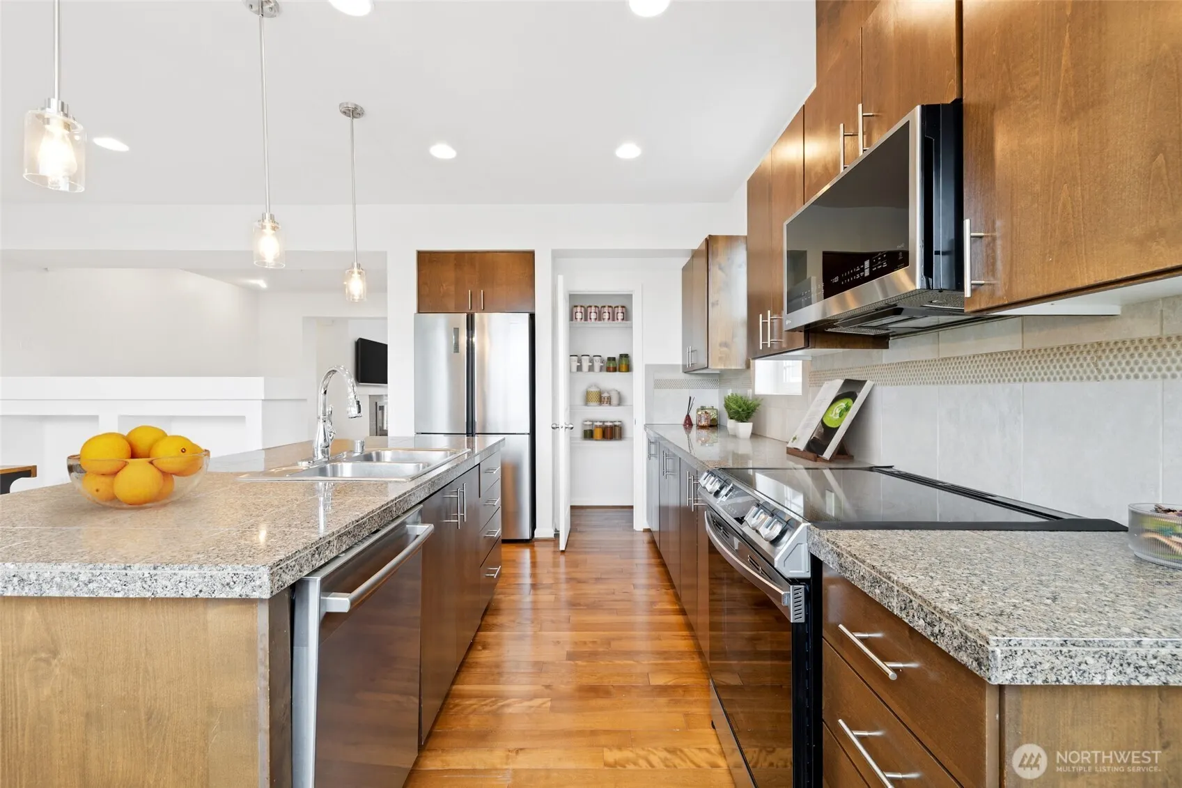 15720 Manor Way #E5, Lynnwood, WA 98087