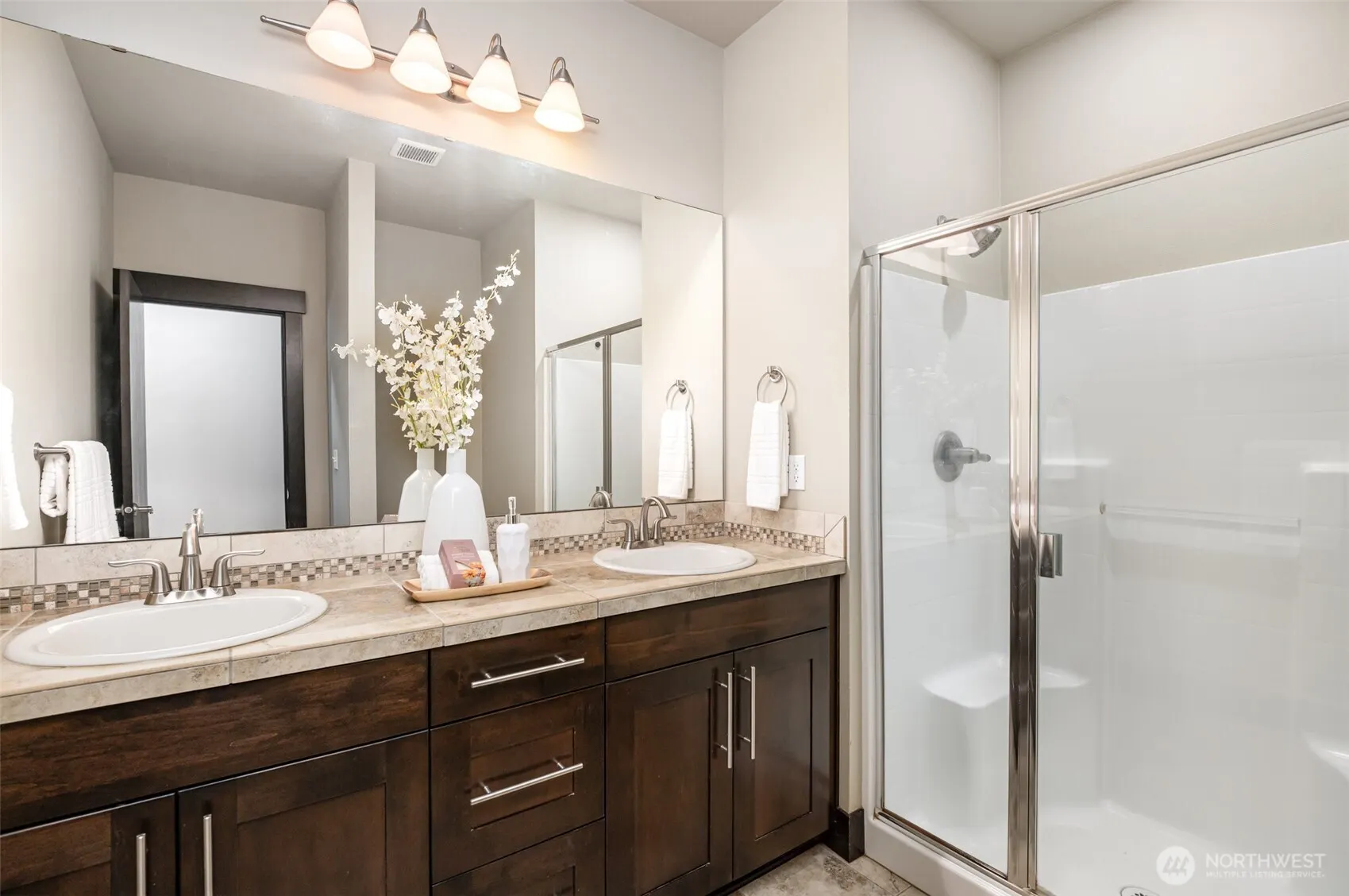 4000 NE 3rd Place #5, Renton, WA 98056