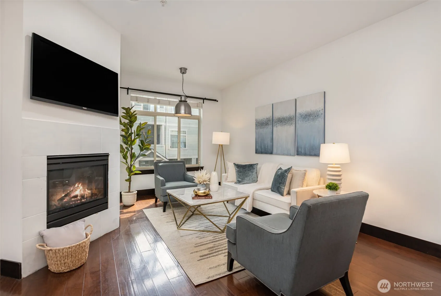 4000 NE 3rd Place #5, Renton, WA 98056