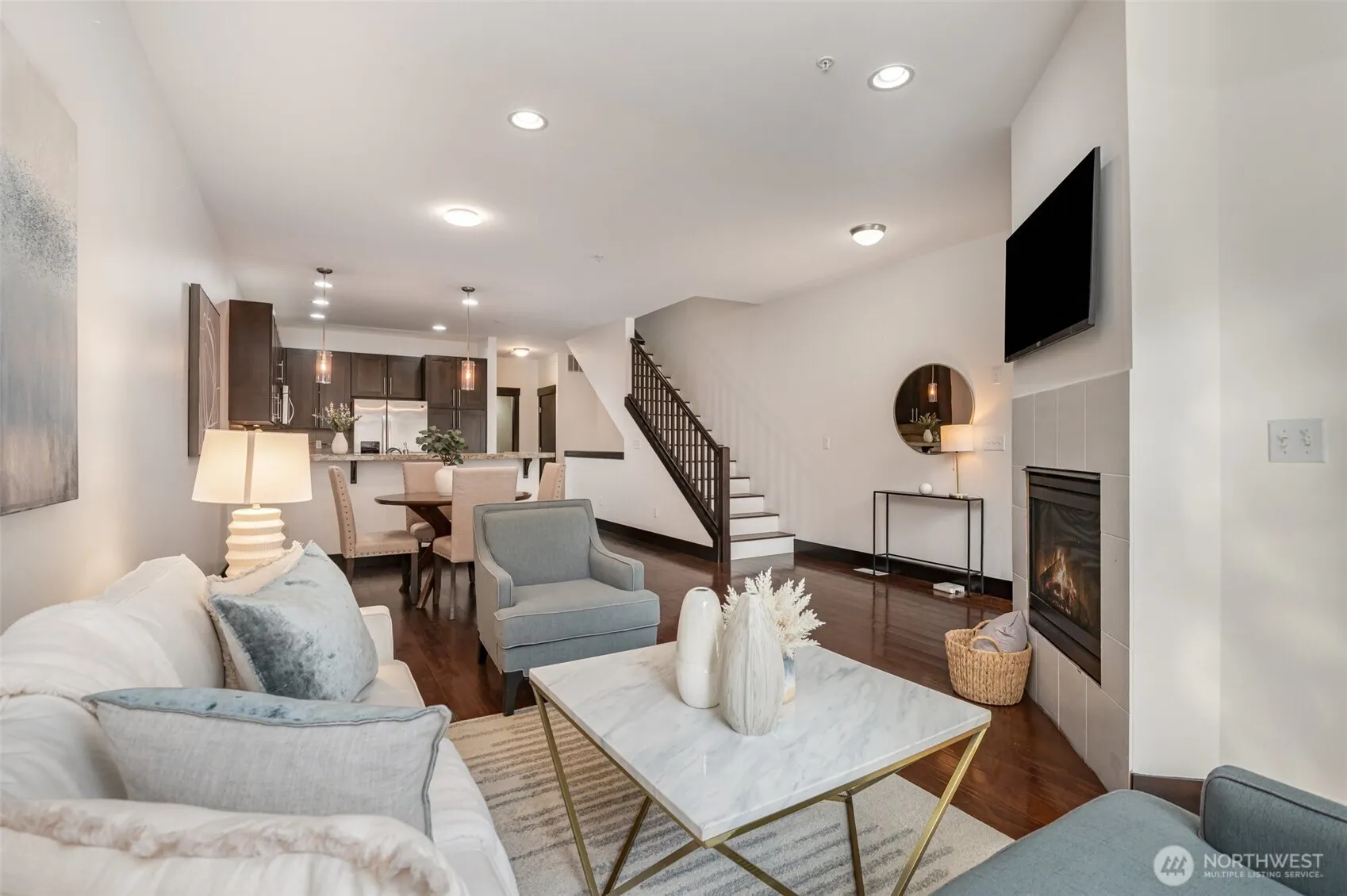 4000 NE 3rd Place #5, Renton, WA 98056