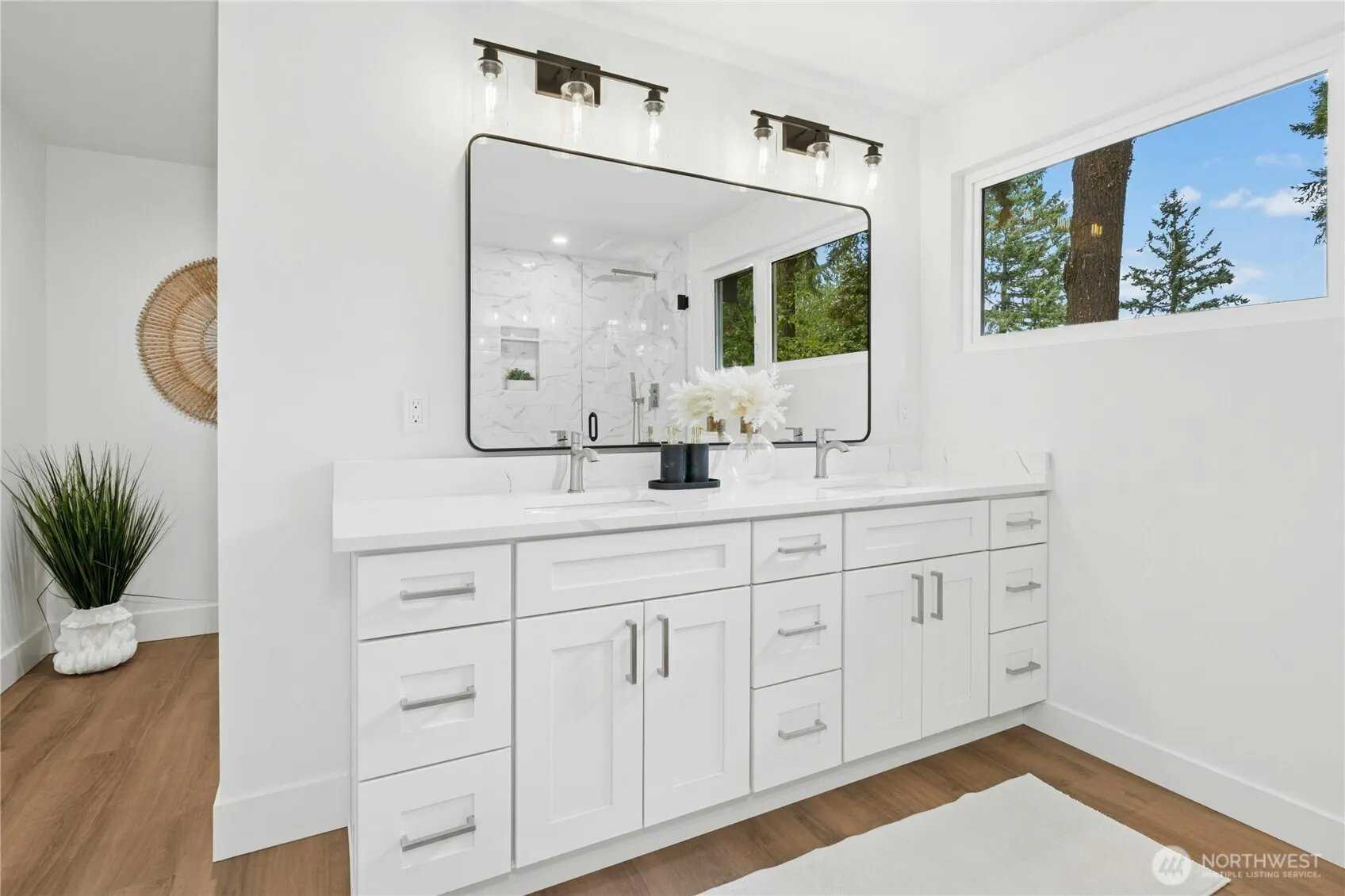 410 Mt. Jupiter Drive SW, Issaquah, WA 98027