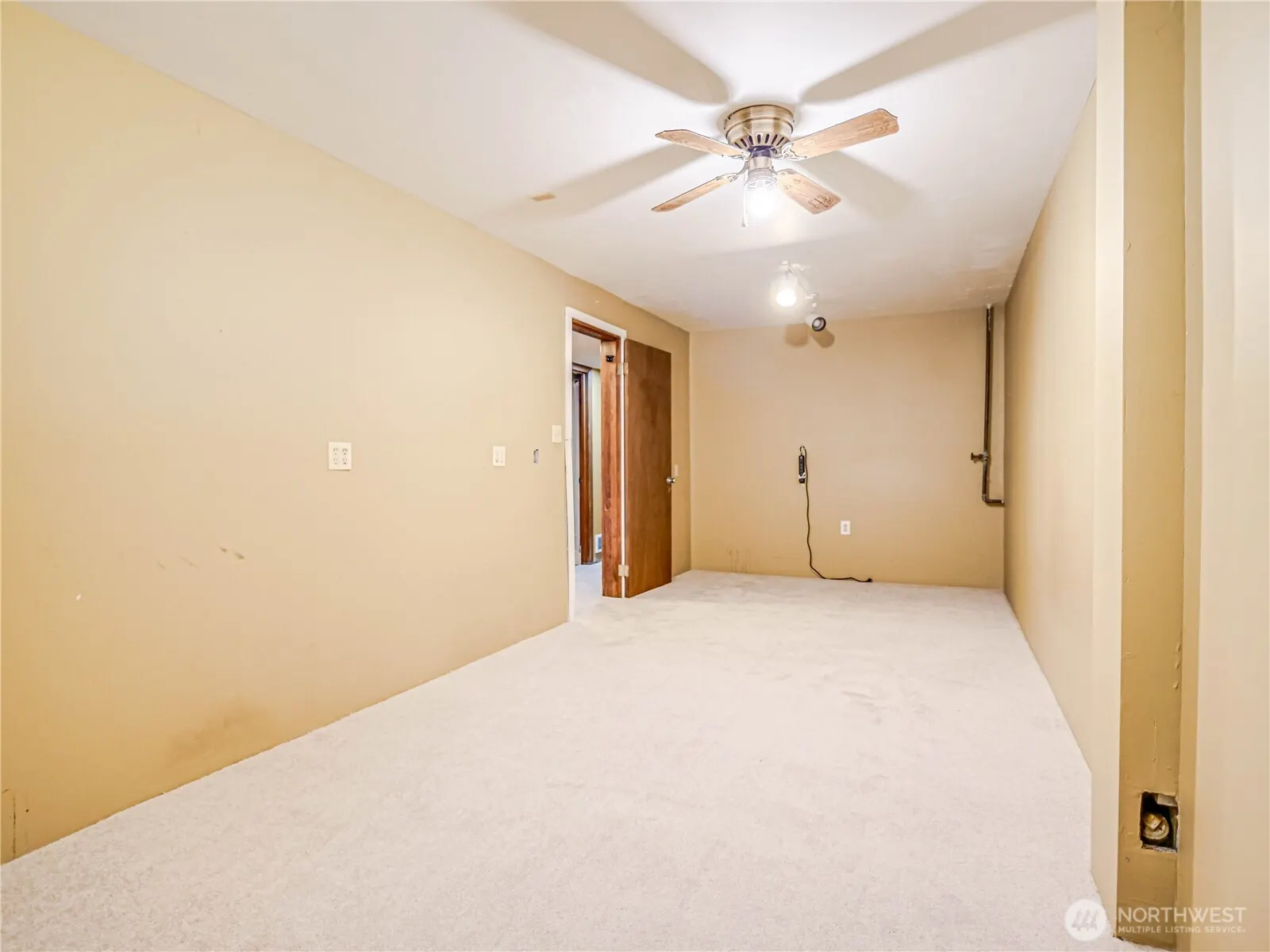 21225 NE 12th Street , Sammamish, WA 98074