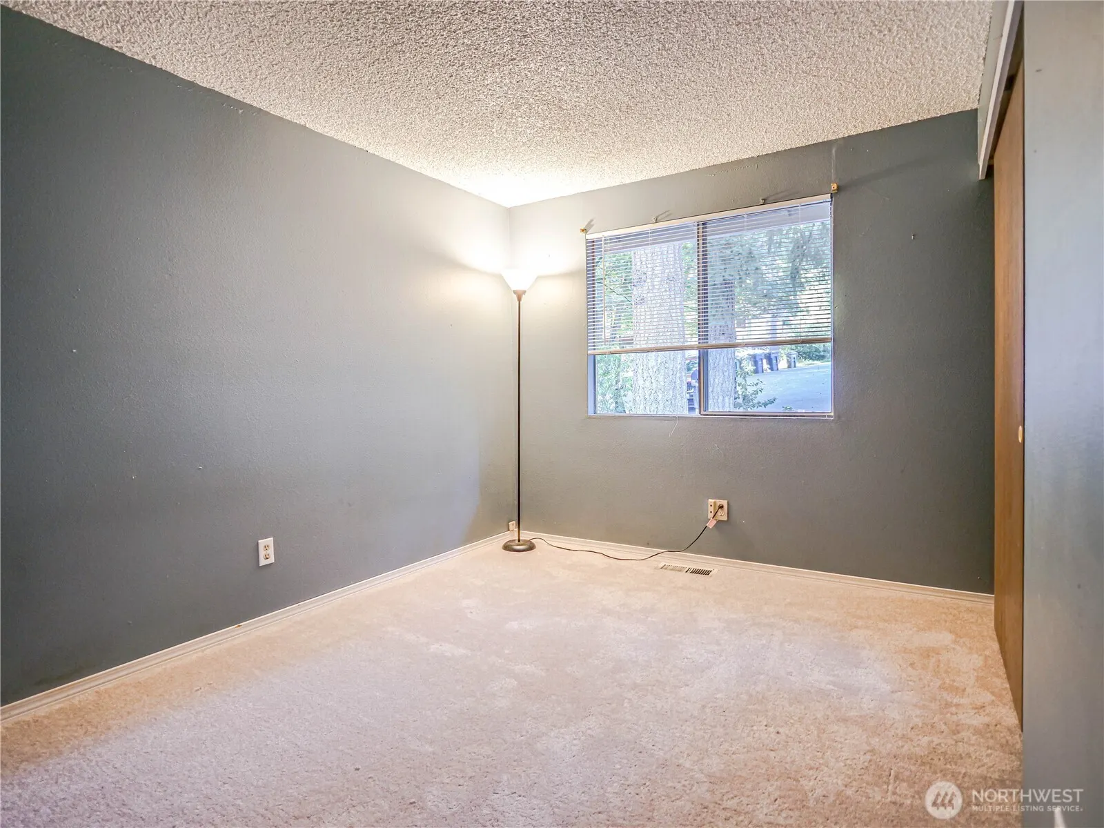 21225 NE 12th Street , Sammamish, WA 98074