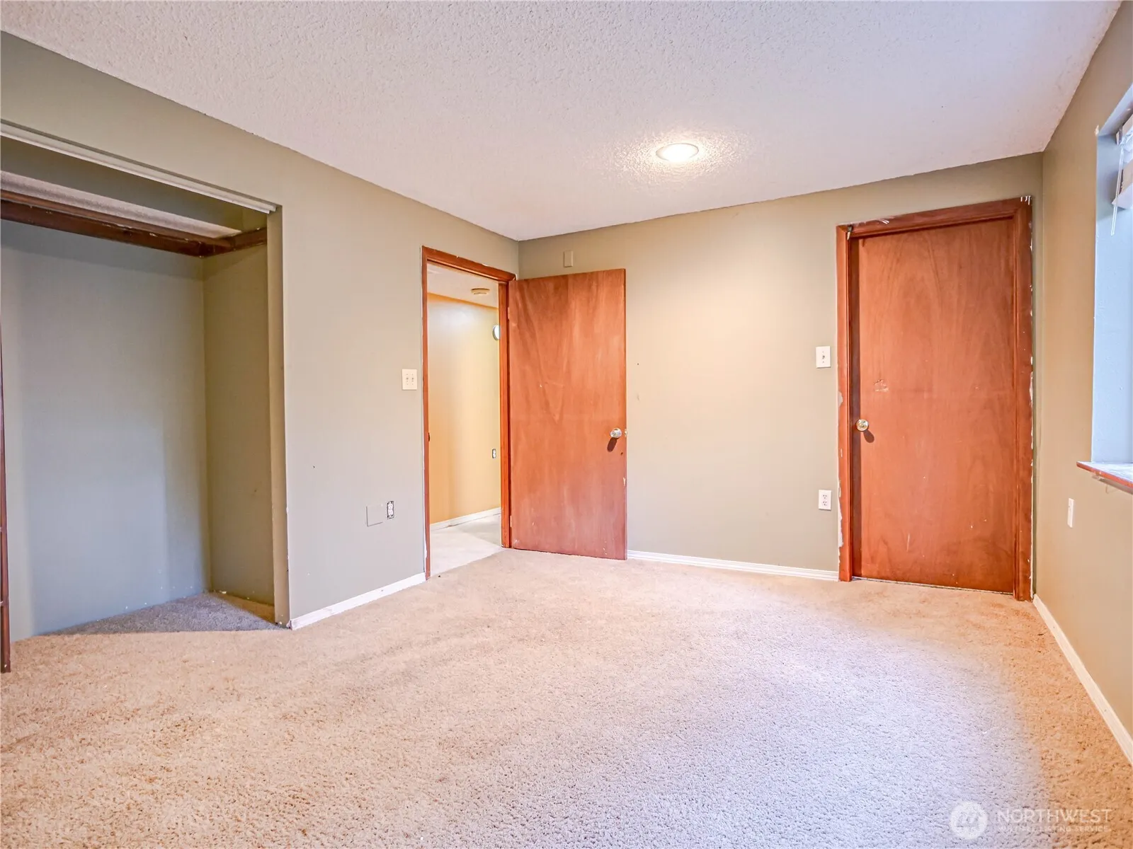 21225 NE 12th Street , Sammamish, WA 98074