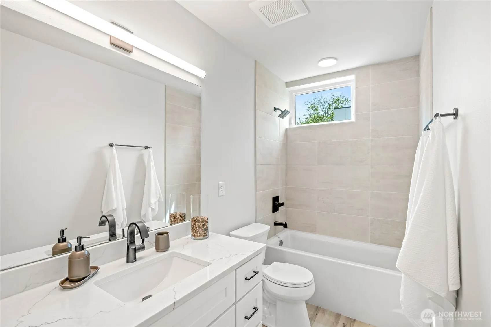 12225 Roseberg Avenue S #9, Seattle, WA 98168