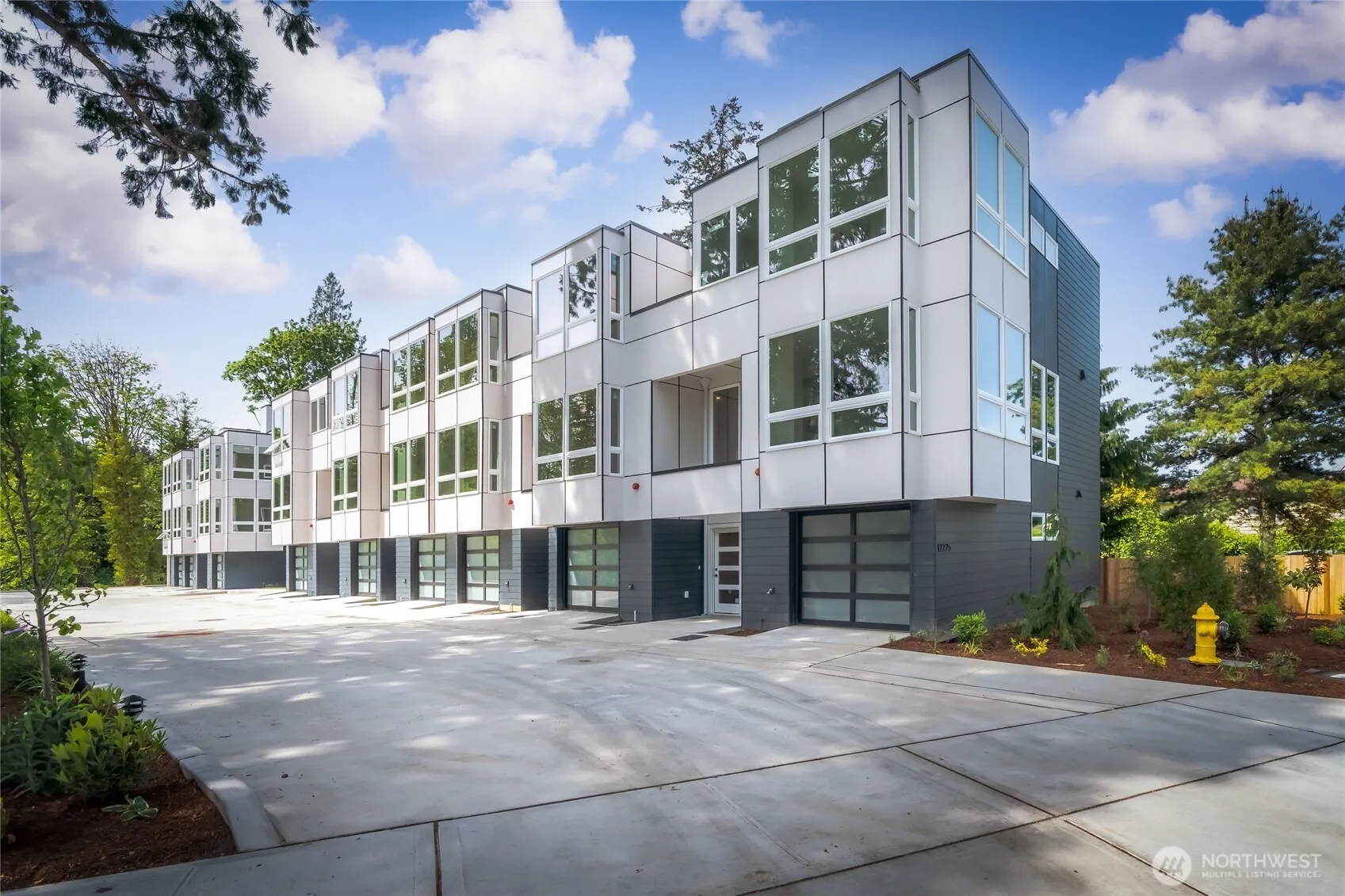12225 Roseberg Avenue S #9, Seattle, WA 98168