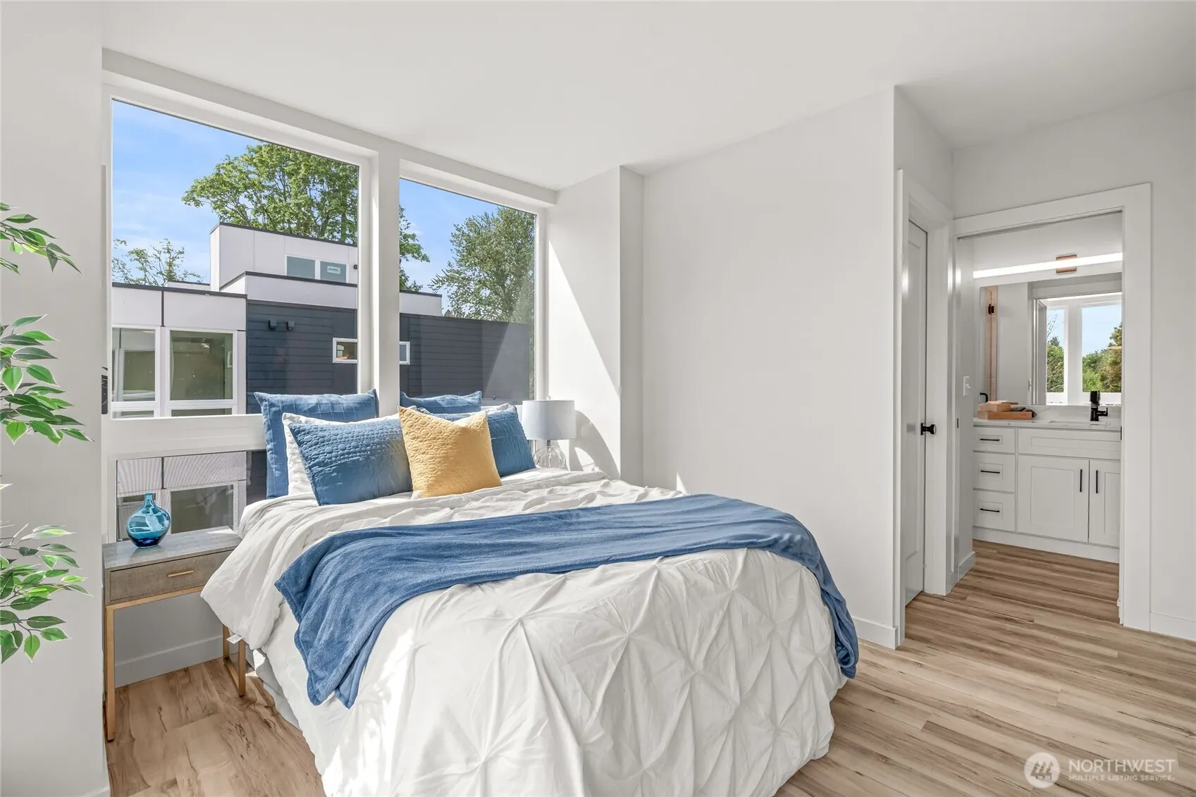 12225 Roseberg Avenue S #9, Seattle, WA 98168