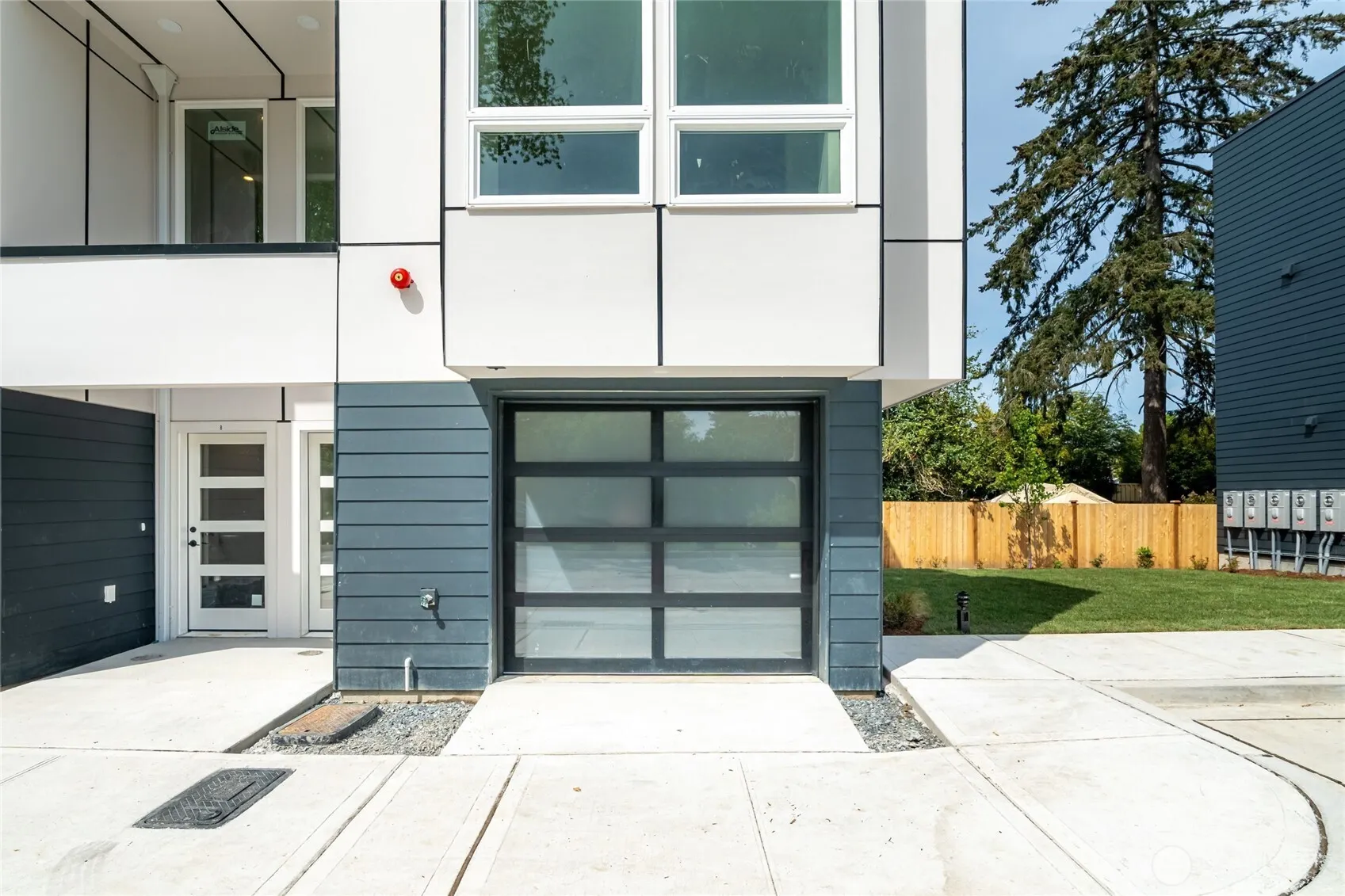 12225 Roseberg Avenue S #9, Seattle, WA 98168