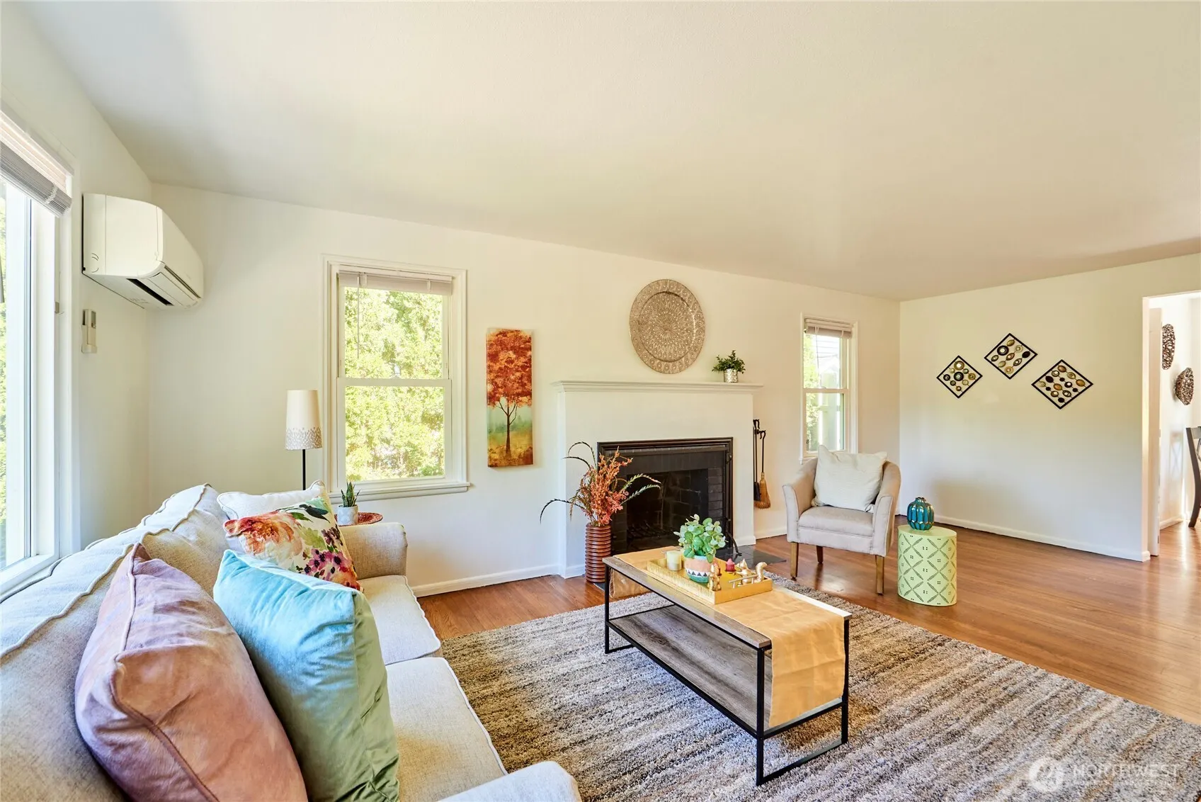 5806 56th Avenue NE, Seattle, WA 98105