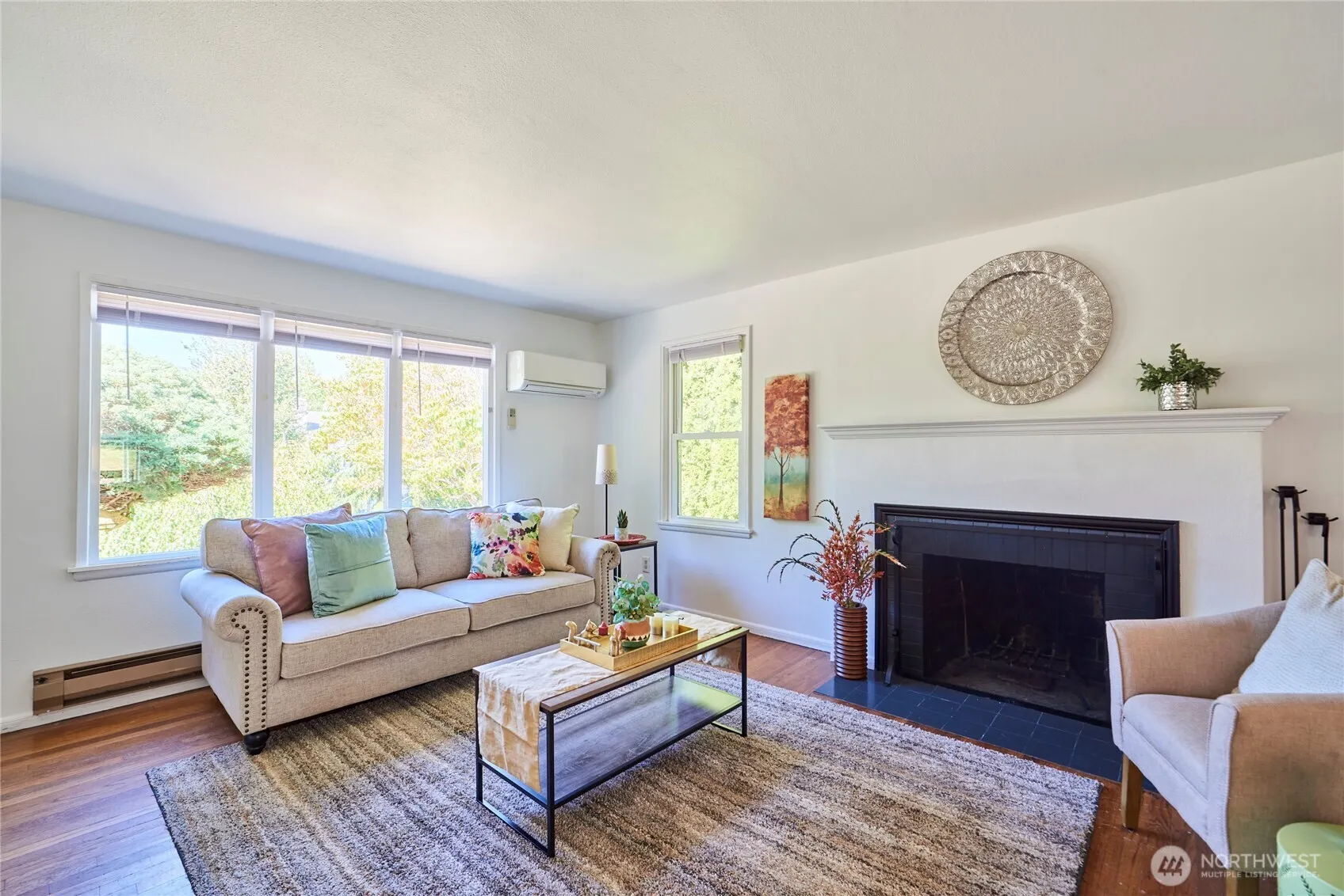 5806 56th Avenue NE, Seattle, WA 98105