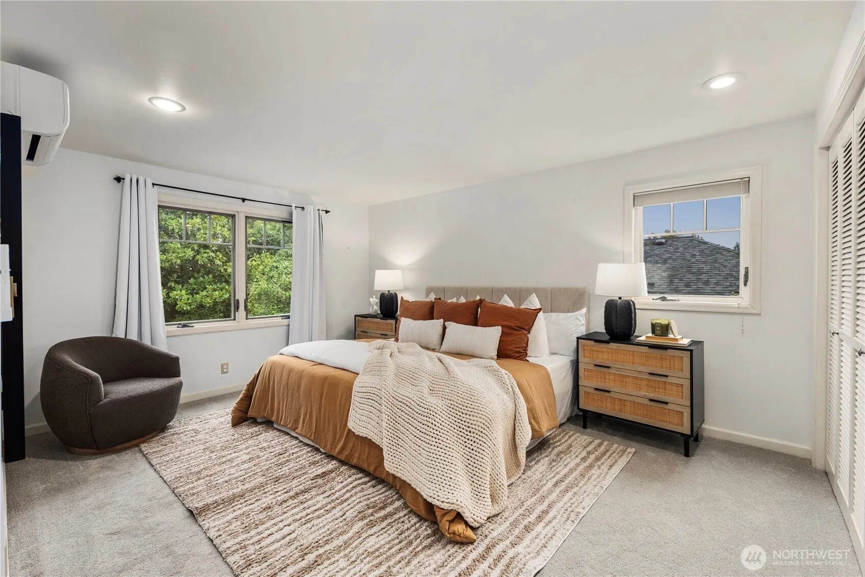 6022 Vassar Avenue NE, Seattle, WA 98115-7623