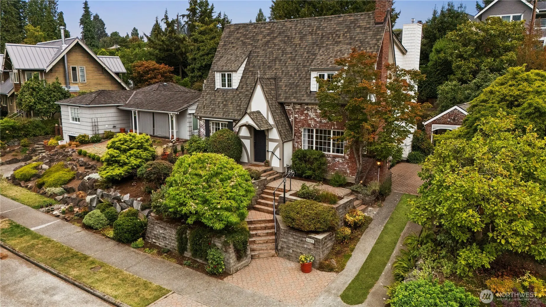 6022 Vassar Avenue NE, Seattle, WA 98115-7623