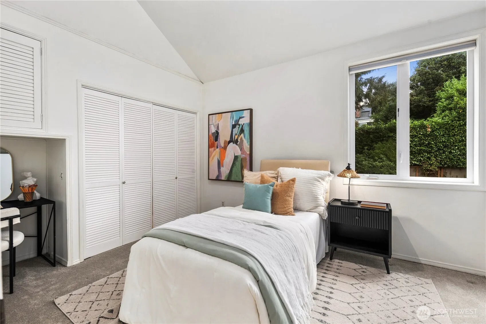 6022 Vassar Avenue NE, Seattle, WA 98115-7623