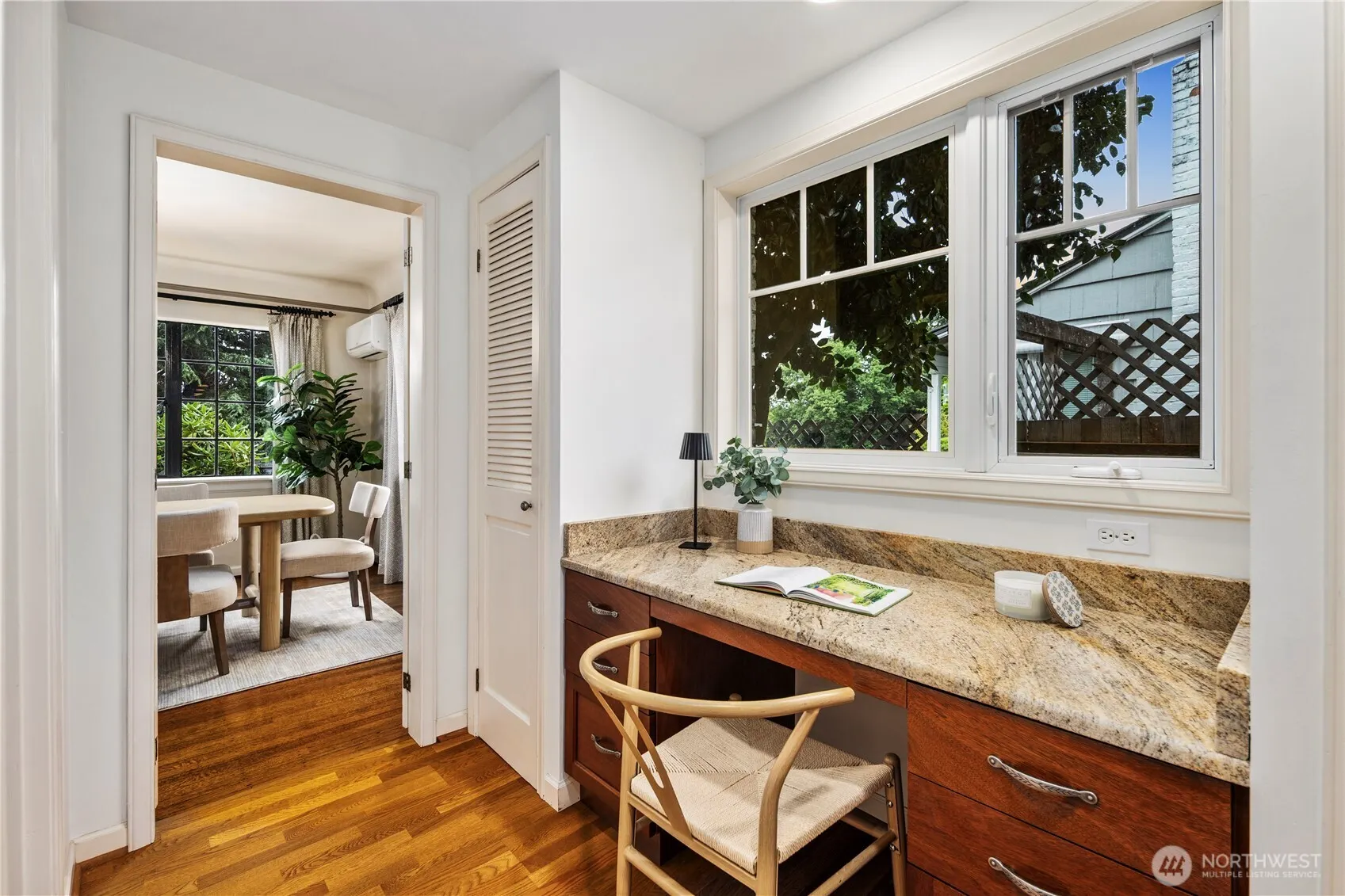 6022 Vassar Avenue NE, Seattle, WA 98115-7623