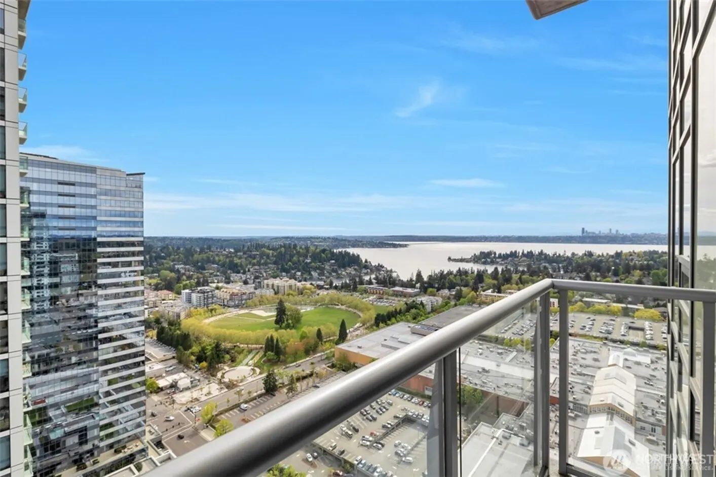650 Bellevue Way NE #3303, Bellevue, WA 98004