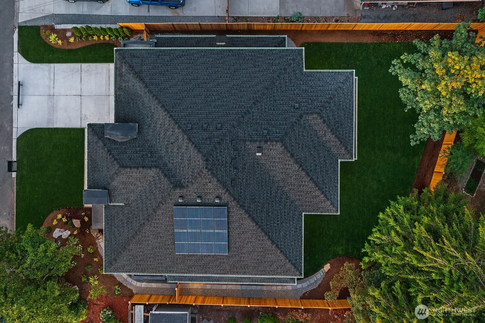 1053 160th Avenue SE, Bellevue, WA 98008