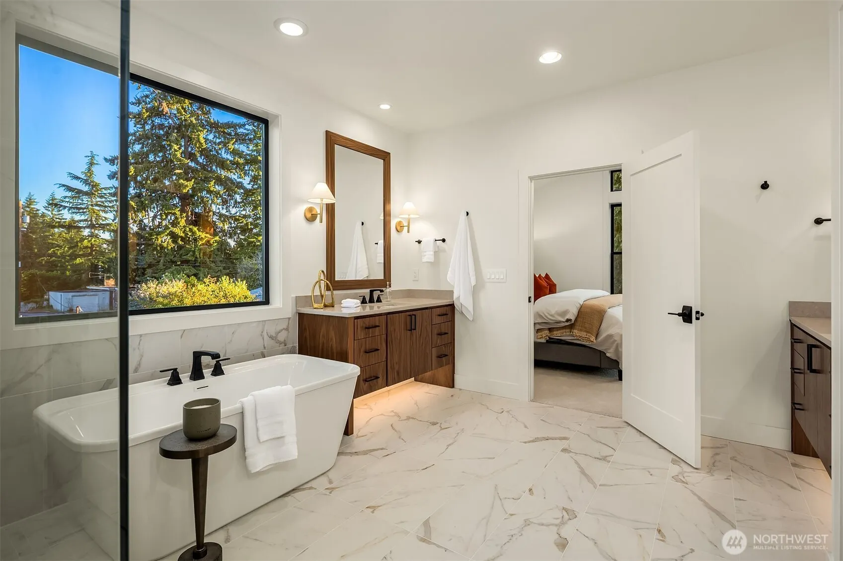 1053 160th Avenue SE, Bellevue, WA 98008