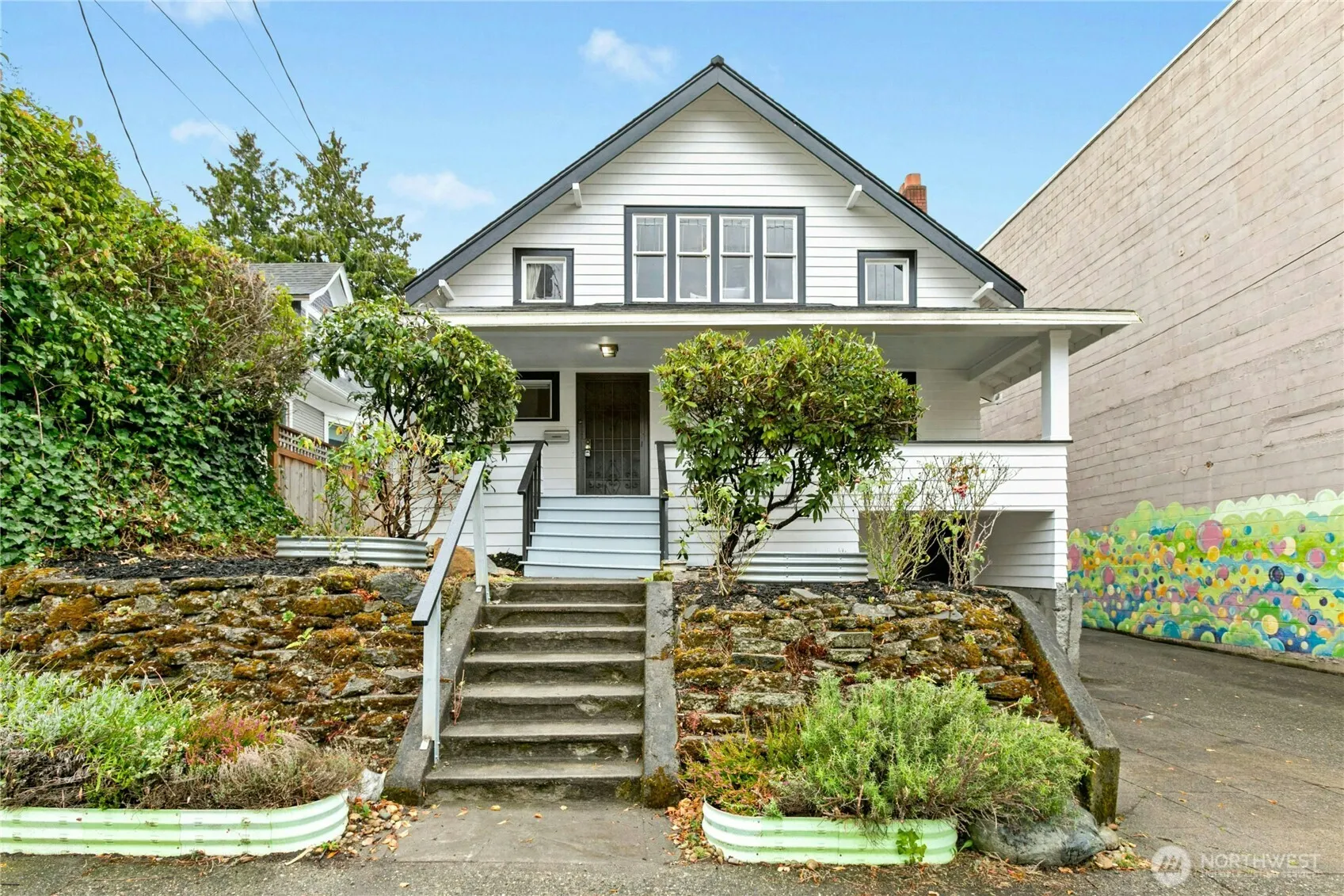 1009 NE 70th Street , Seattle, WA 98115