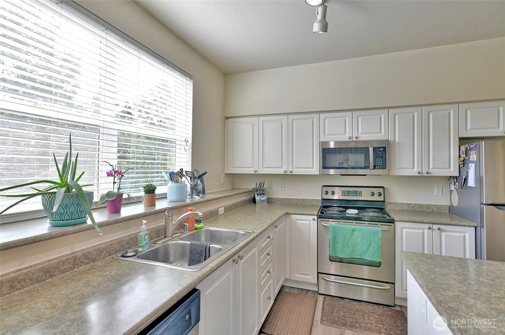 3116 164th Street SW #1410, Lynnwood, WA 98087