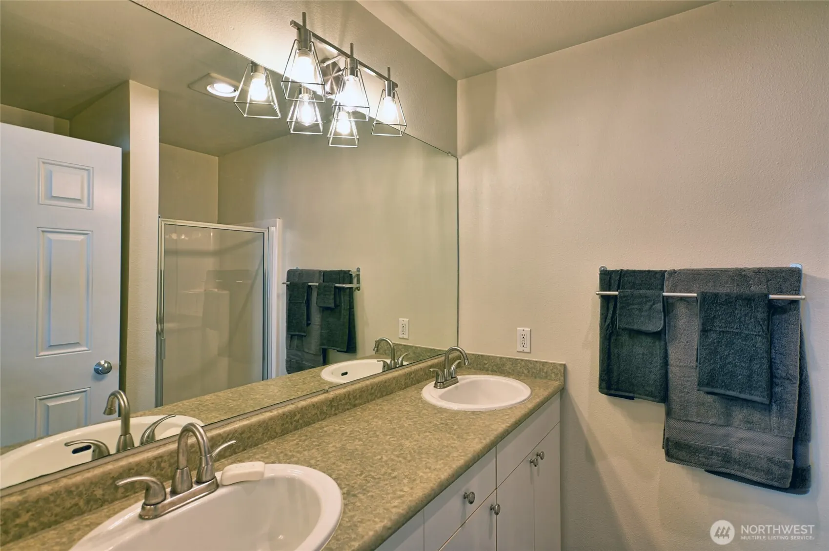 3116 164th Street SW #1410, Lynnwood, WA 98087