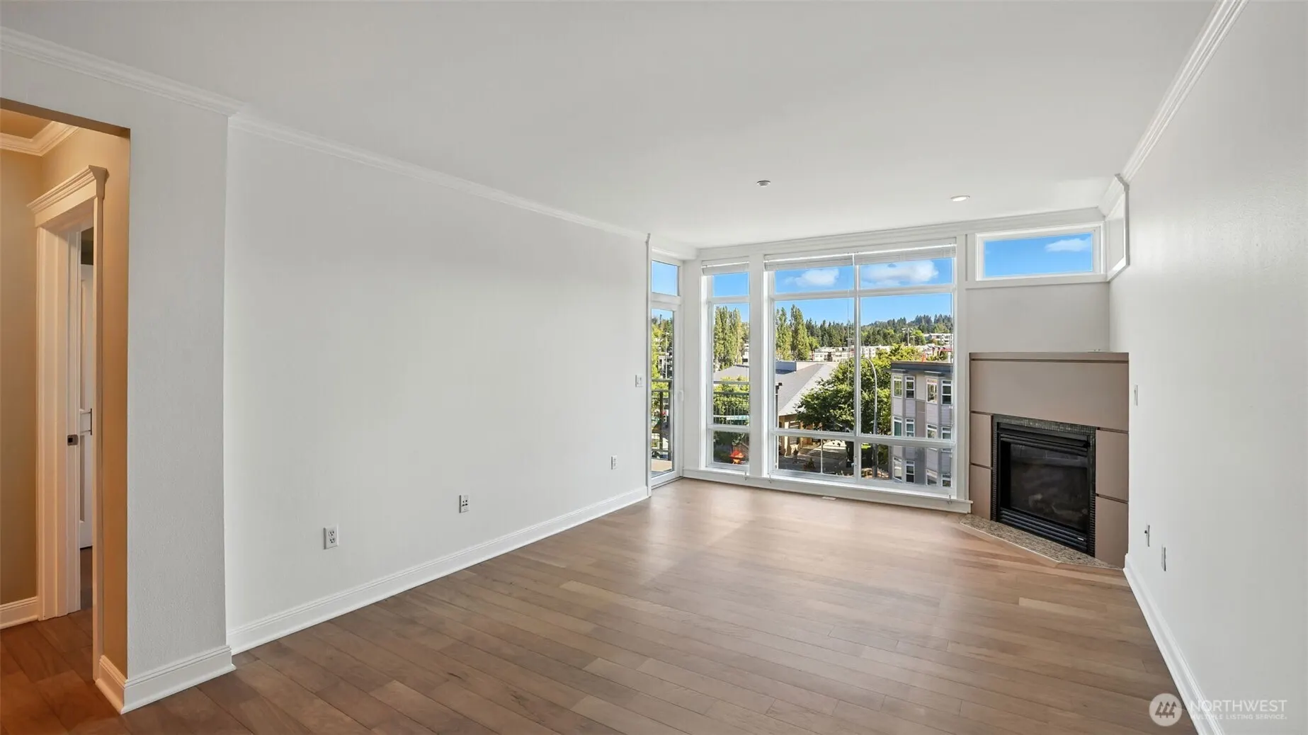 211 Kirkland Avenue #406, Kirkland, WA 98033